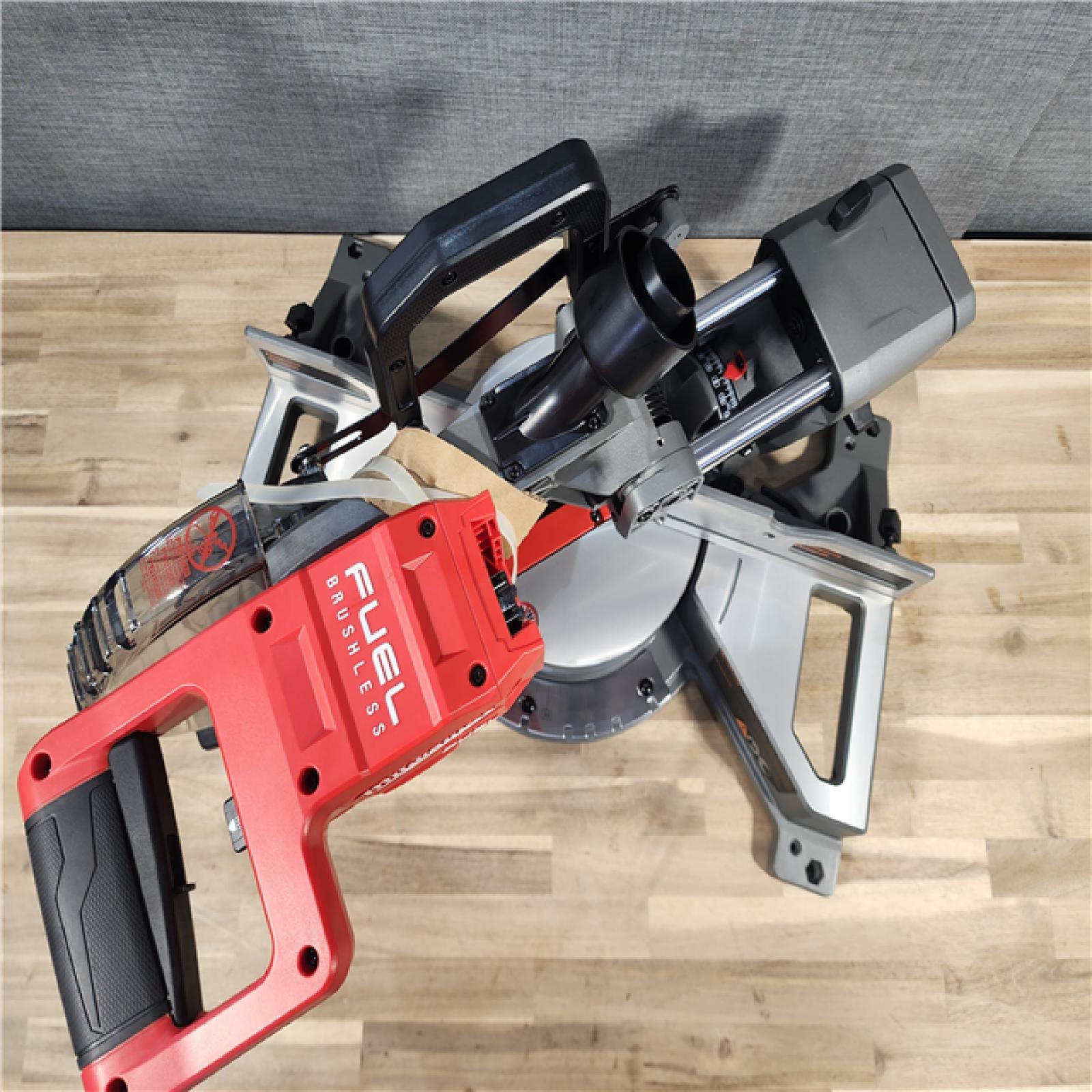 HOUSTON LOCATION - AS-IS (APPEARS LIKE NEW) Milwaukee M18 FUEL Brushless Cordless 7-1/4 in. Dual Bevel Sliding Compound Miter Saw (Tool-Only)