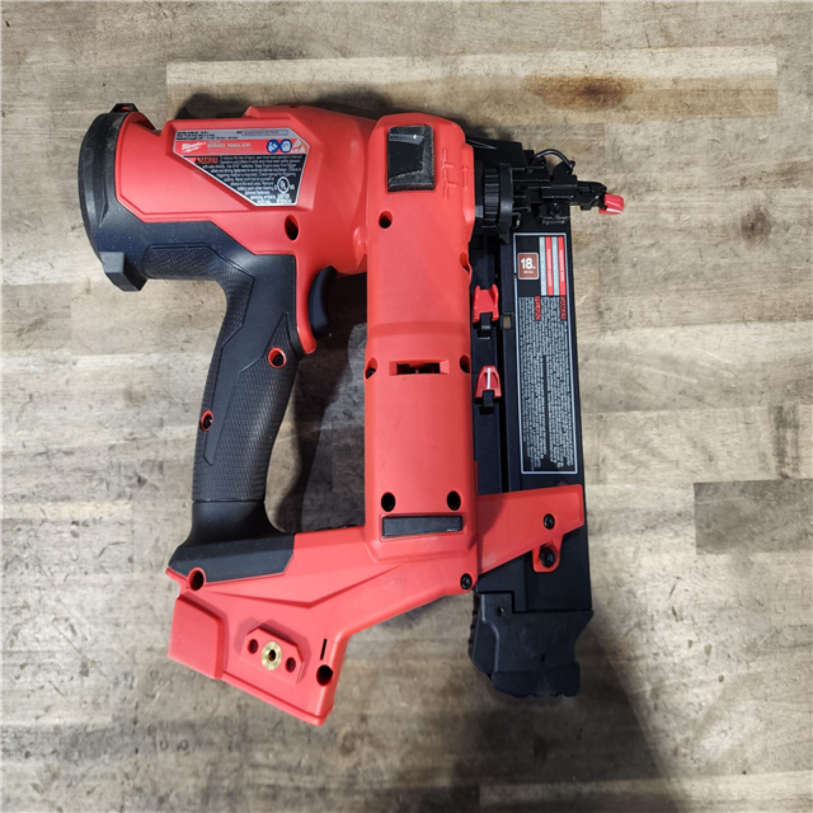 HOUSTON LOCATION - AS-IS Milwaukee M18 FUEL 18 Gauge Brad Nailer (TOOL ONLY)