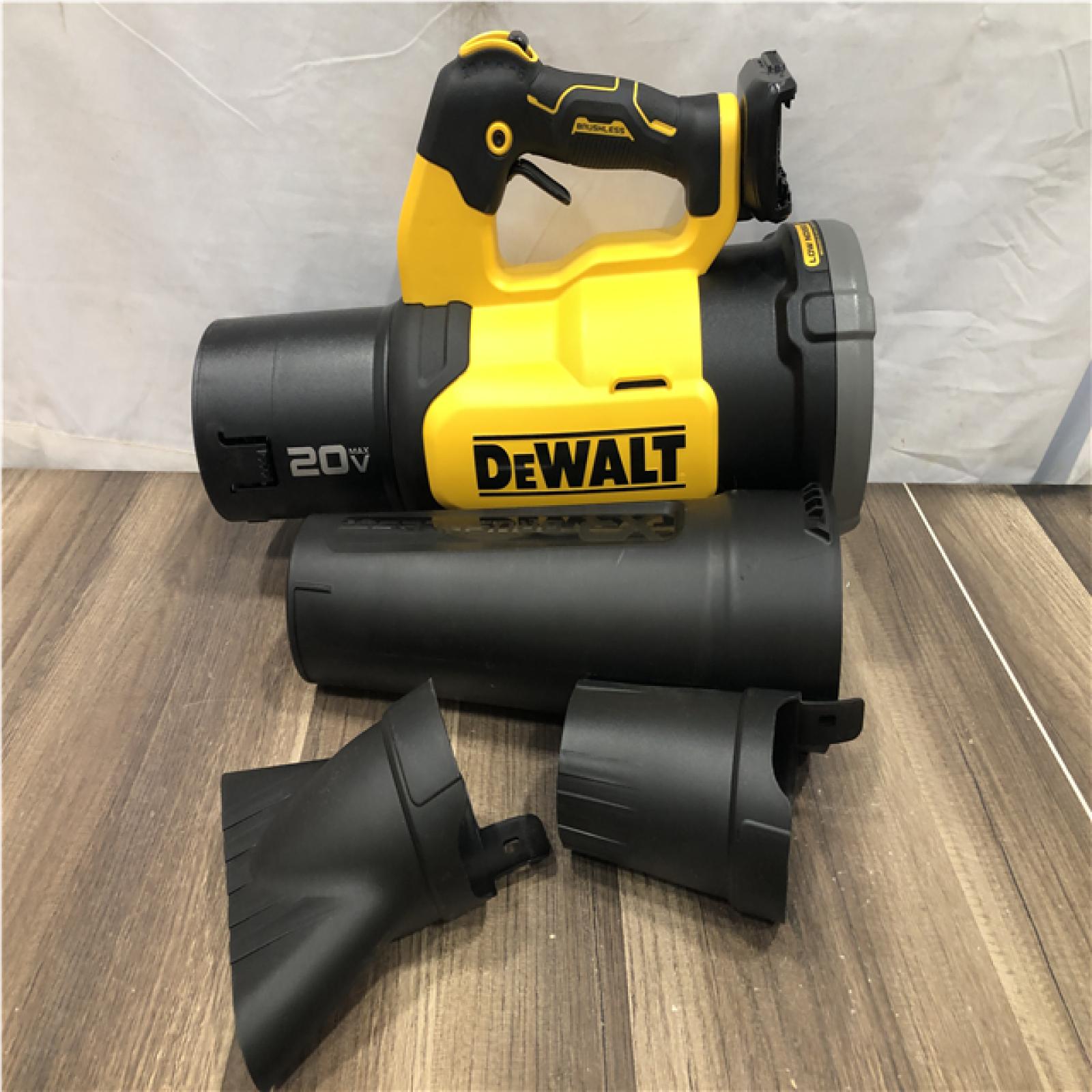 AS-IS DEWALT 20V MAX XR 550 CFM 133 MPH Cordless Battery Powered Blower (Tool-Only)
