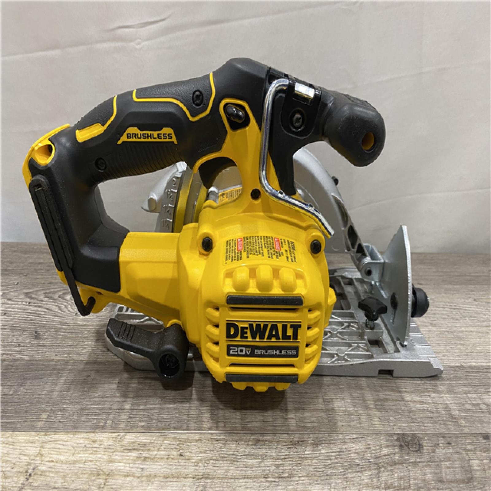 AS-IS DEWALT 20V MAX Cordless Brushless 6-1/2 in. Sidewinder Style Circular Saw (Tool Only)