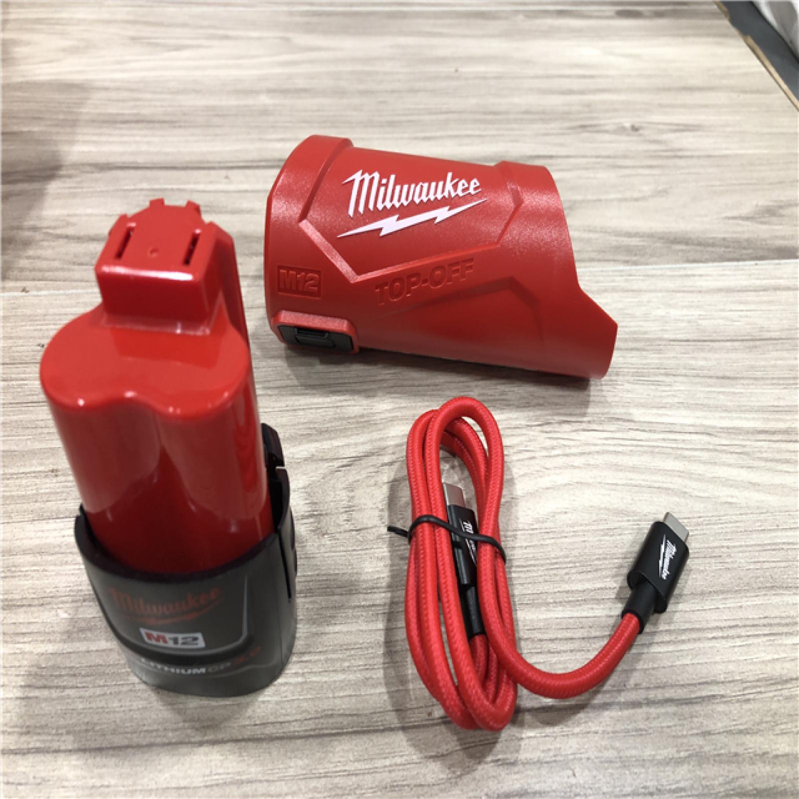 AS-IS Milwaukee Men's X-Large M12 12V Lithium-Ion Cordless TOUGHSHELL Red Heated Jacket Kit