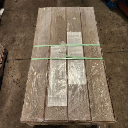 Phoenix Location Home Decorators Collection Bennett Valley Oak 12 mm T x 8 in. W Waterproof Laminate Wood Flooring (446 sqft 28 case)