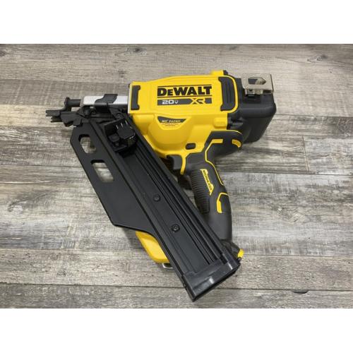 AS-IS DEWALT 20V 30 Degree Cordless Framing Nailer (Tool-Only)