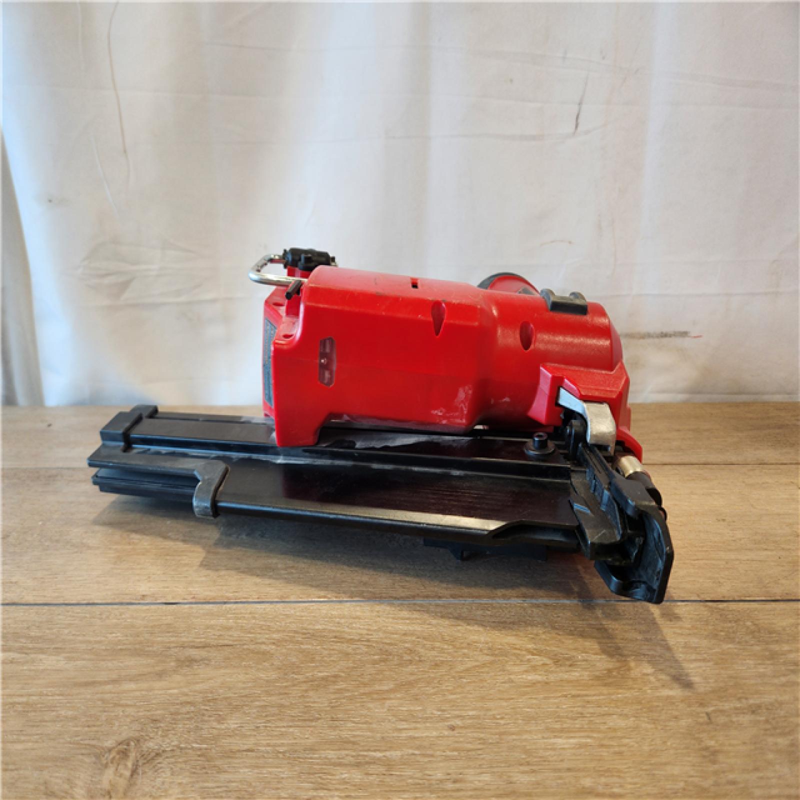 AS-IS- Milwaukee M18 FUEL 21-Degree Cordless Framing Nailer (Tool Only)