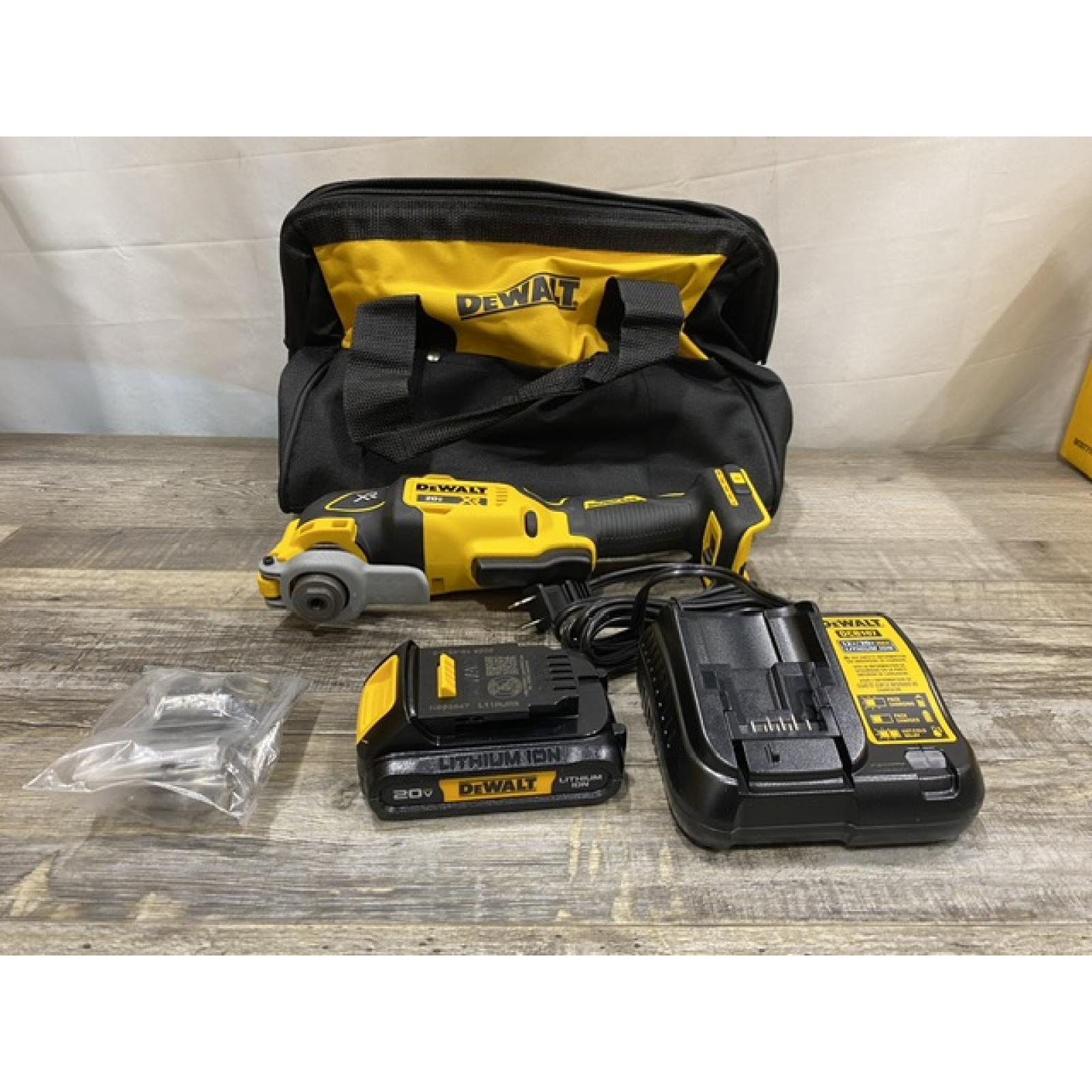 LIKE NEW - DEWALT 20V MAX XR Cordless Brushless 3-Speed Oscillating Multi Tool Kit