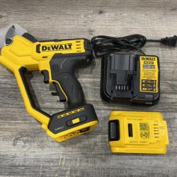 AS-IS DEWALT 20V MAX Cordless Battery Powered Pruner Kit