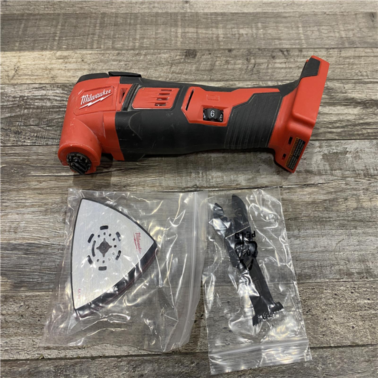 AS-IS Milwaukee 18V Lithium-Ion Cordless Oscillating Multi-Tool (Tool-Only)
