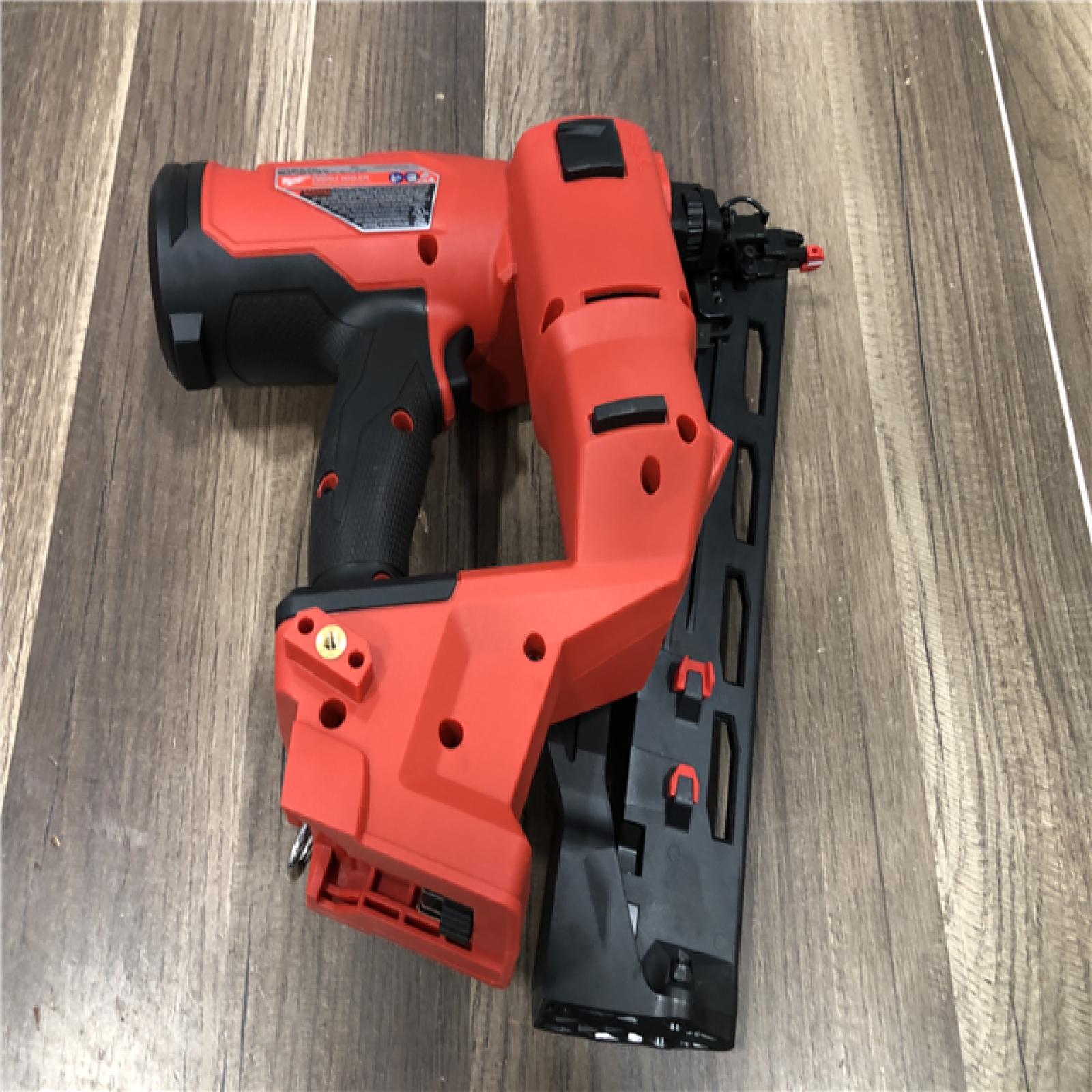 AS-IS Milwaukee  FUEL 18-Volt Lithium-Ion Brushless Cordless Gen II 16-Gauge Angled Finish Nailer (Tool-Only)