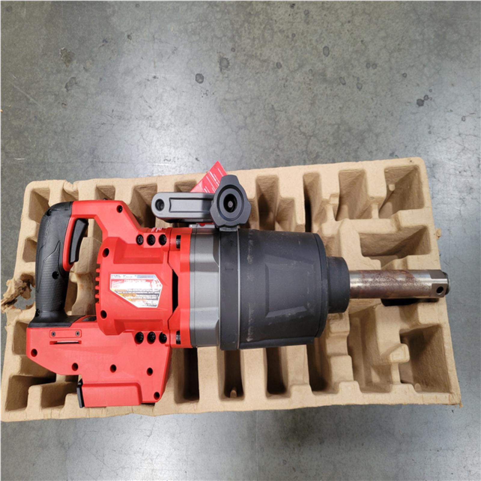 CALIFORNIA AS-IS MILWAUKEE 1 D-HANDLE EXT. ANVIL HIGH TORQUE IMPACT WRENCH 