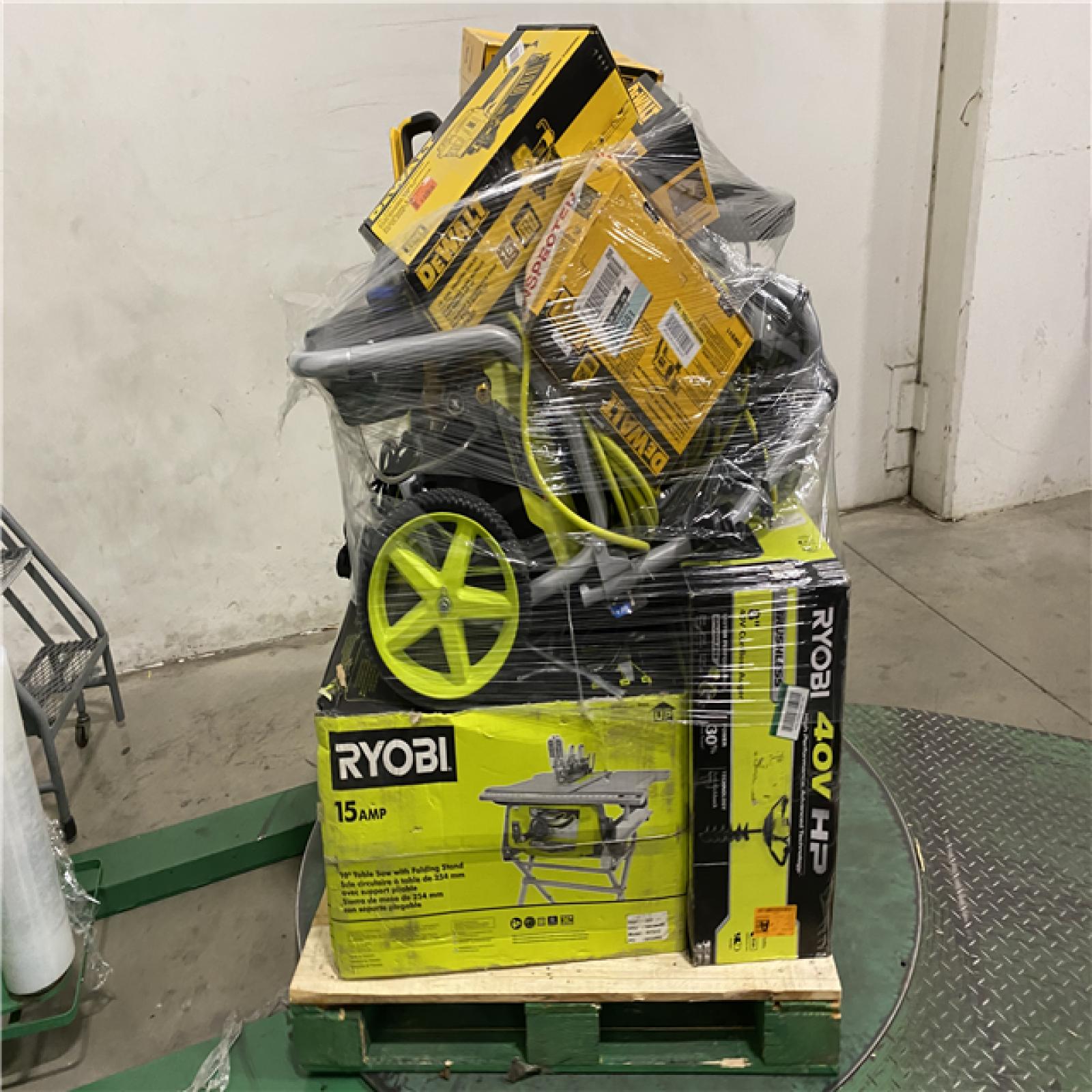 Dallas Location - As-Is Tool Pallet