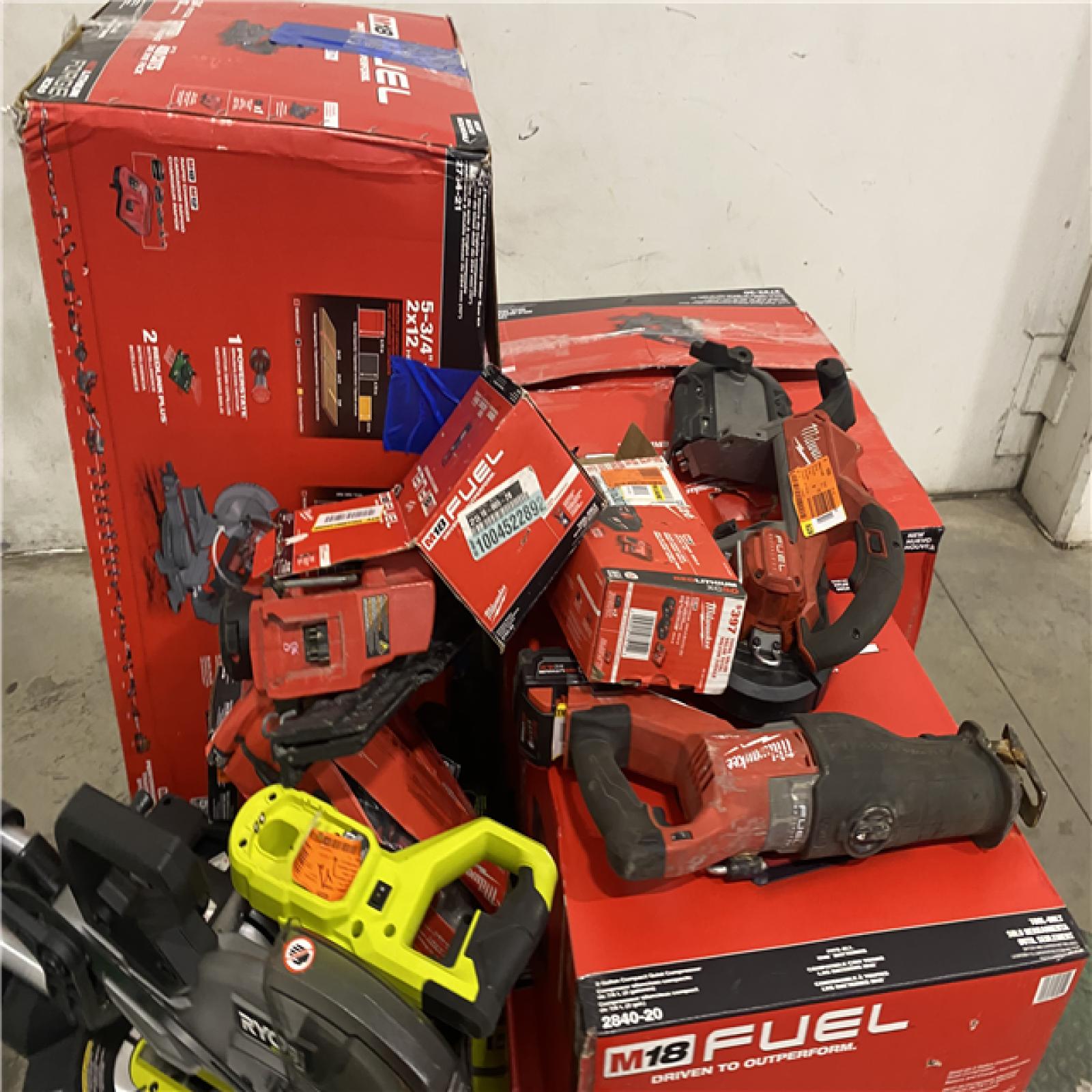 Dallas Location - As-Is Tool Pallet