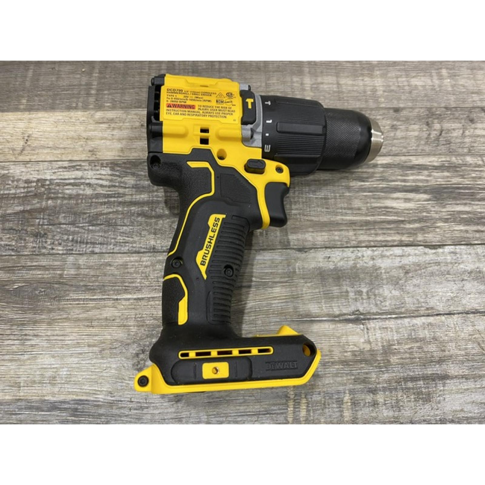 AS-IS DEWALT ATOMIC 20V Lithium-Ion Cordless 1/2 in. Hammer Drill Kit