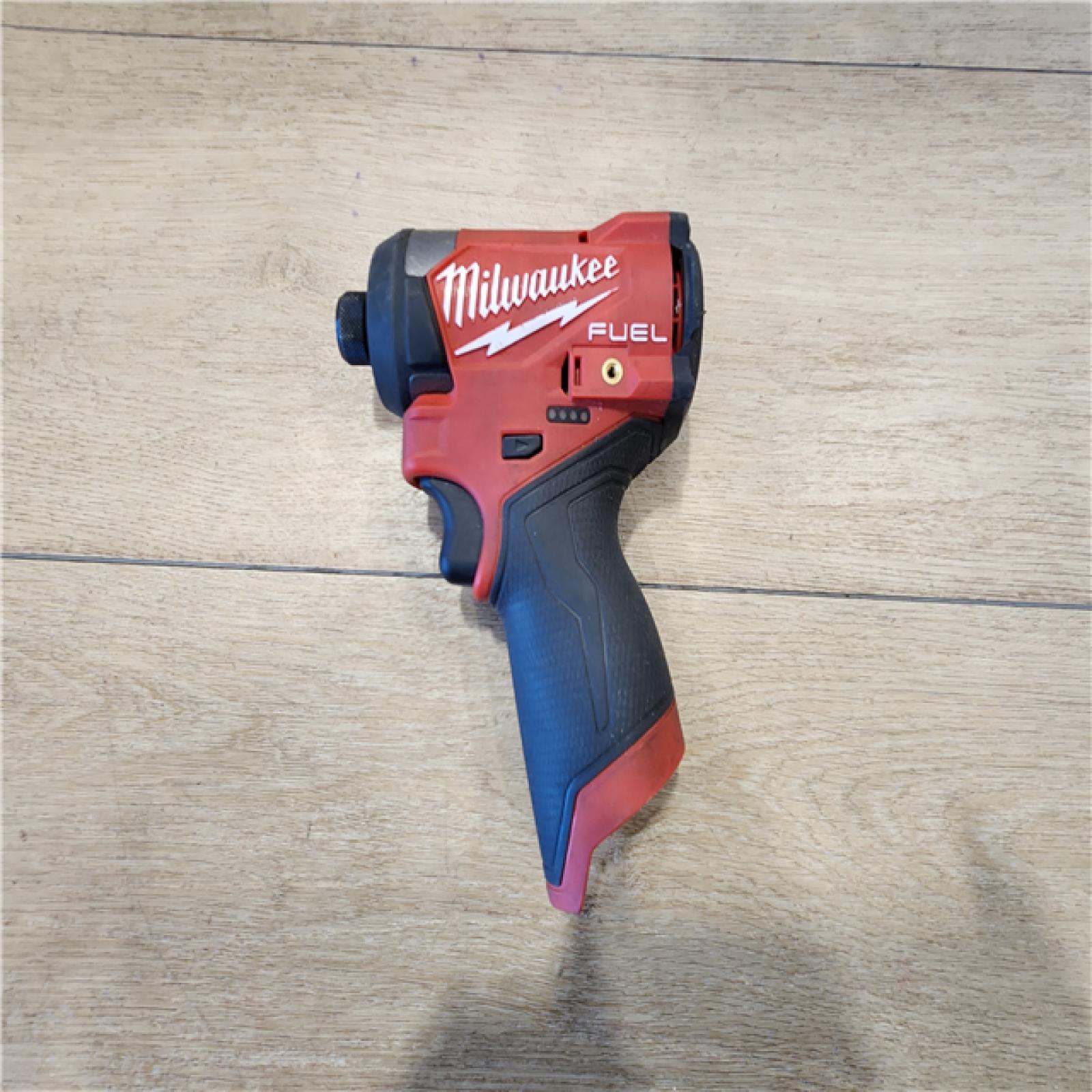 AS-IS- Milwaukee M18 18V Lithium-Ion Cordless Oscillating Multi-Tool (Tool-Only)