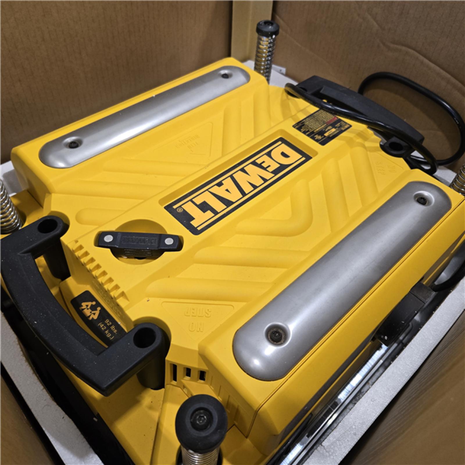 AS-IS DEWALT 13 2 Speed 3-Knife Thickness Planer