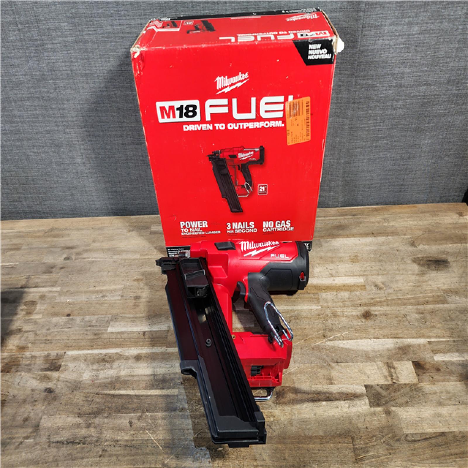 HOUSTON LOCATION - AS-IS (APPEARS LIKE NEW) Milwaukee 2744-20 M18 FUEL 3-1/2 in. 18V 21-Degree Lithium-Ion Brushless Cordless Framing Nailer (Tool-Only)
