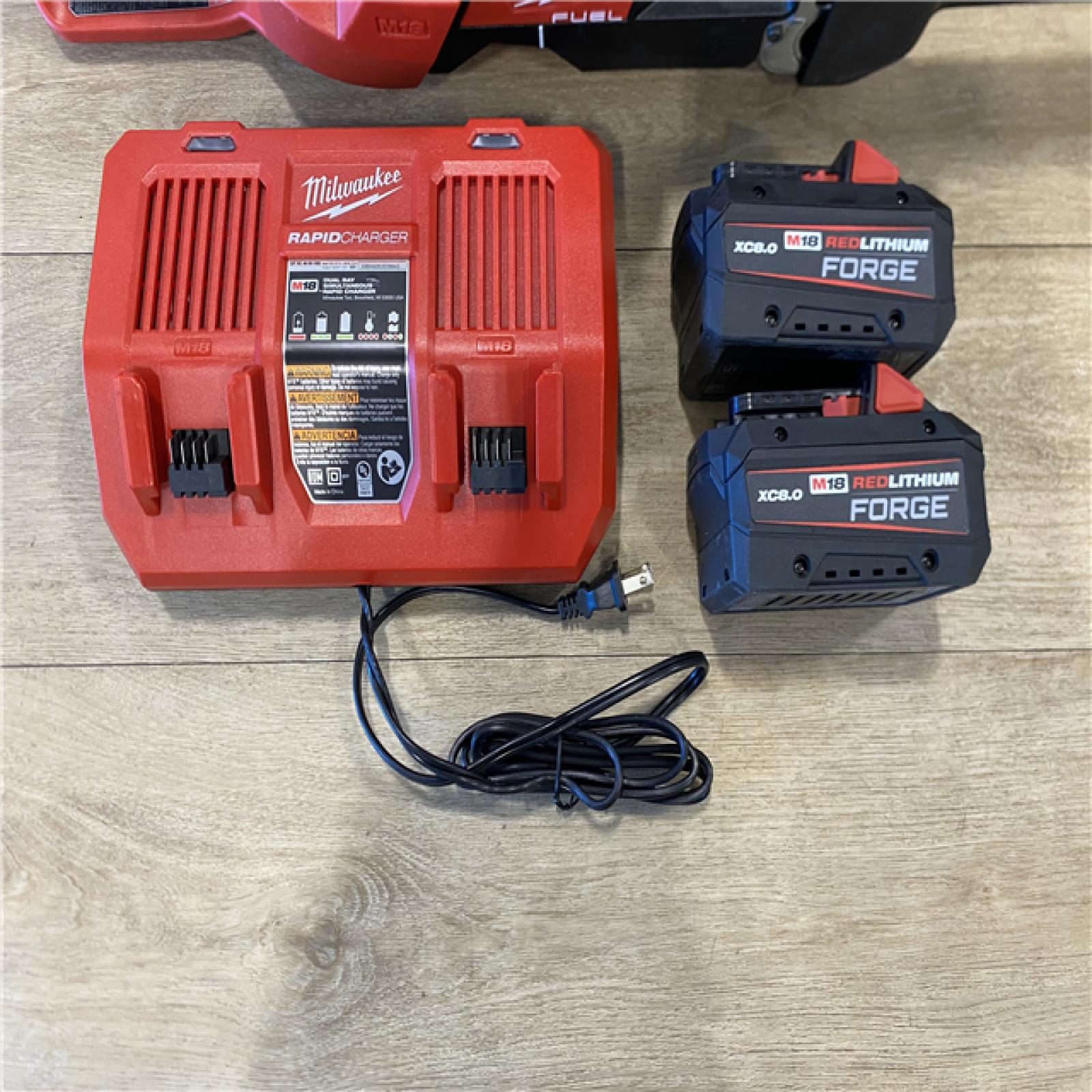 AS-IS Milwaukee FUEL 18V Brushless Cordless 20 in. Dual Battery Chainsaw Kit
