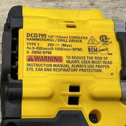 AS-IS DEWALT ATOMIC 20V Cordless 1/2 in. Compact Hammer Drill Kit