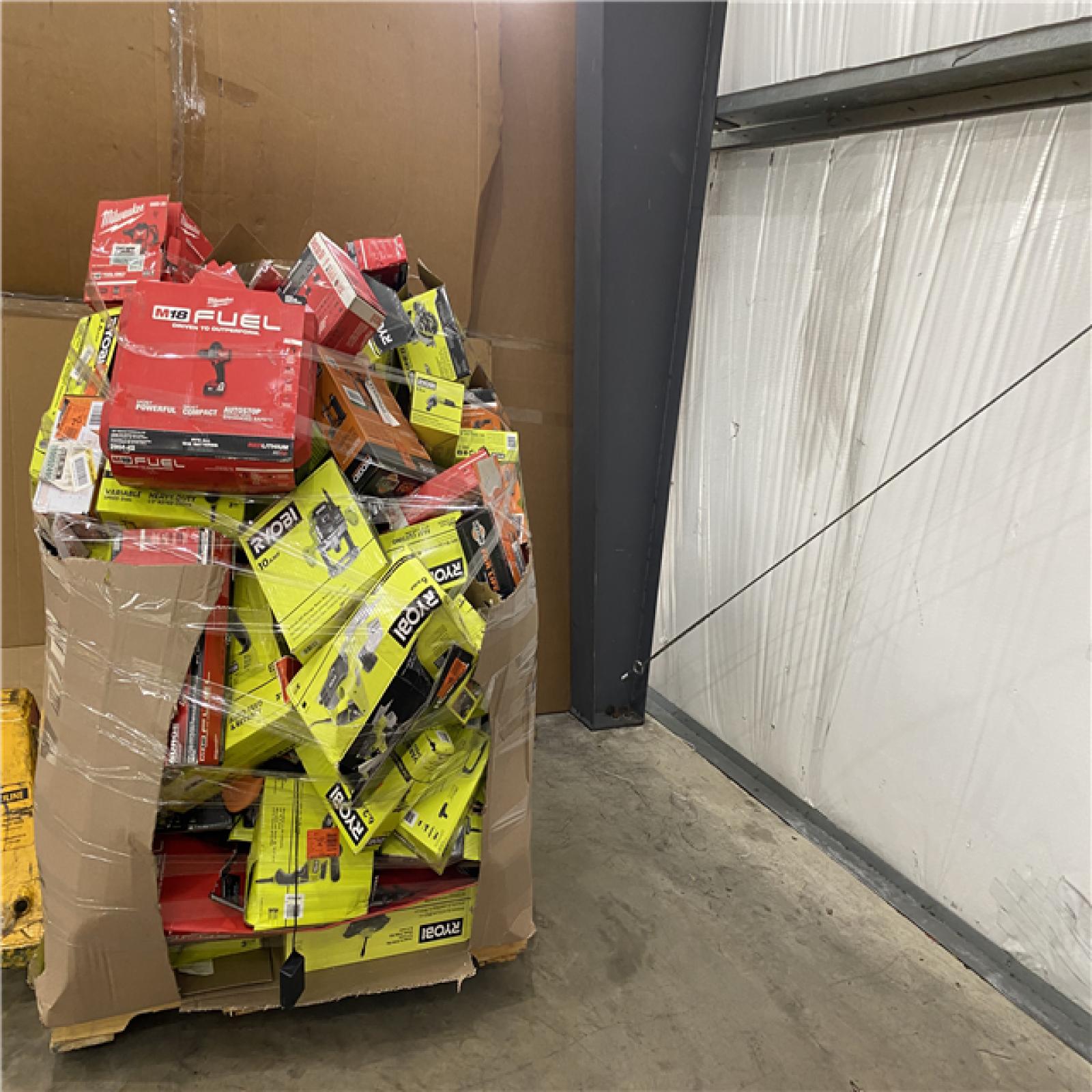 Houston Location AS IS - Tool Pallet