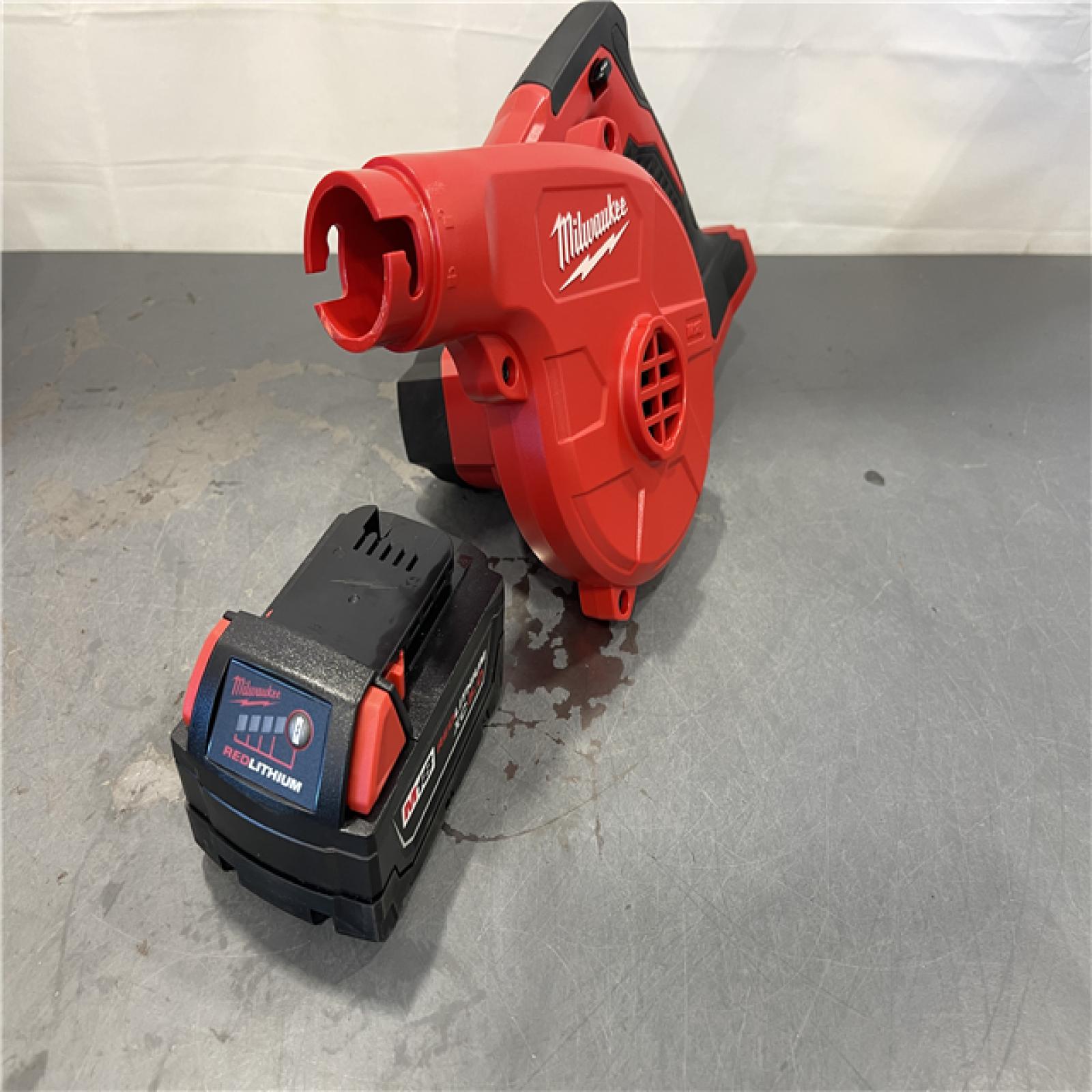 AS-IS - Milwaukee M18 18-Volt Lithium-Ion Cordless Compact Blower Kit