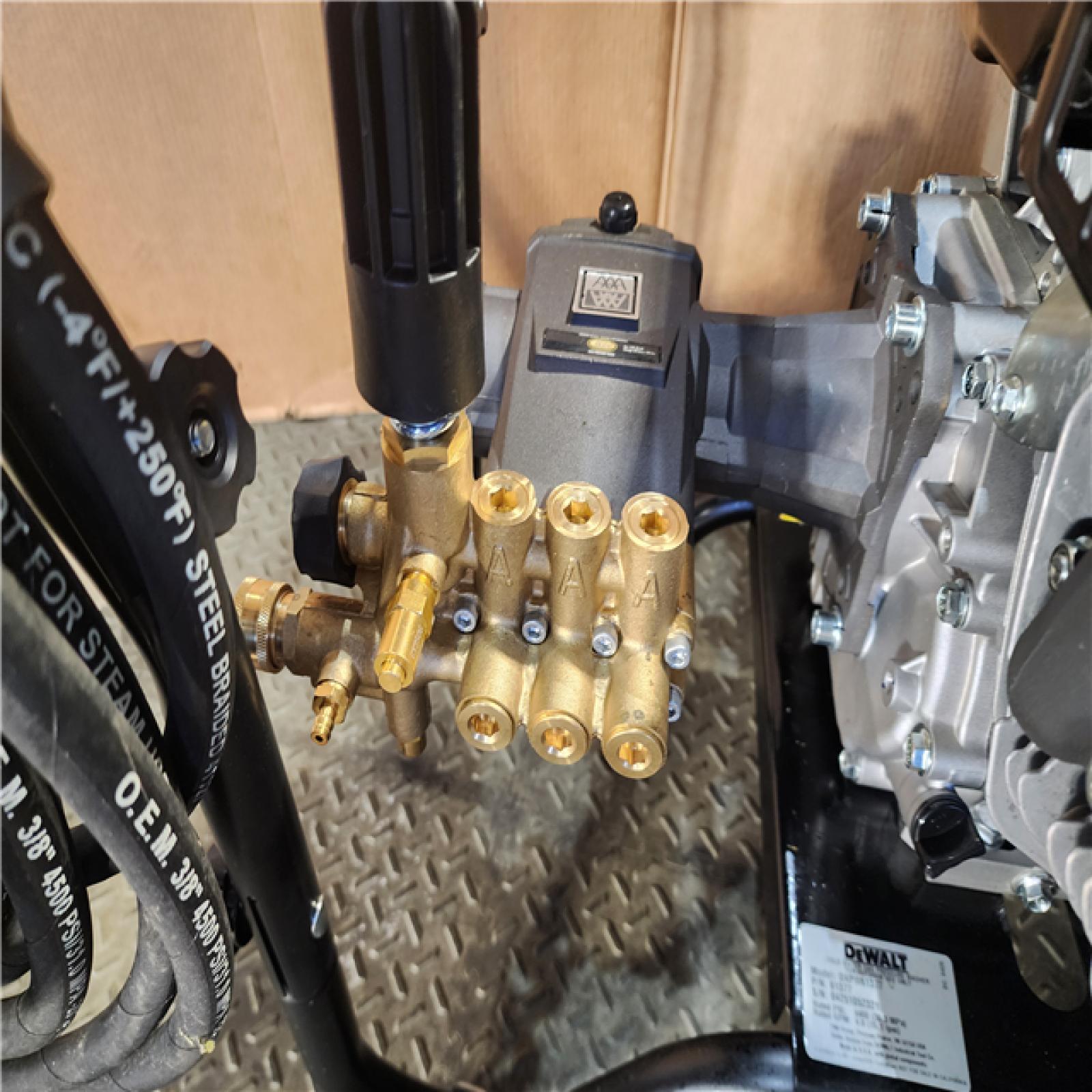 HOUSTON LOCATION - AS-IS DEWALT 4400 PSI 4.0 GPM Cold Water Gas Pressure Washer