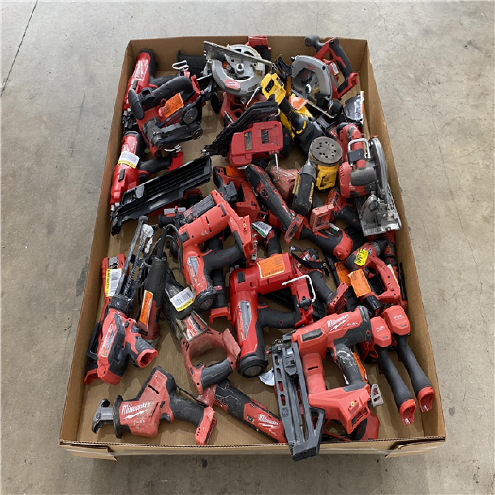 Houston Location AS IS - Tool Pallet