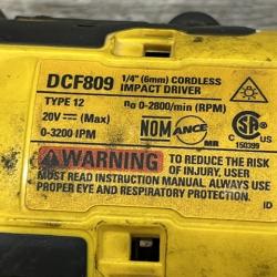AS-IS DEWALT Atomic 20V Max Lithium-Ion Brushless Cordless Compact 1/4 in. Impact Driver Kit