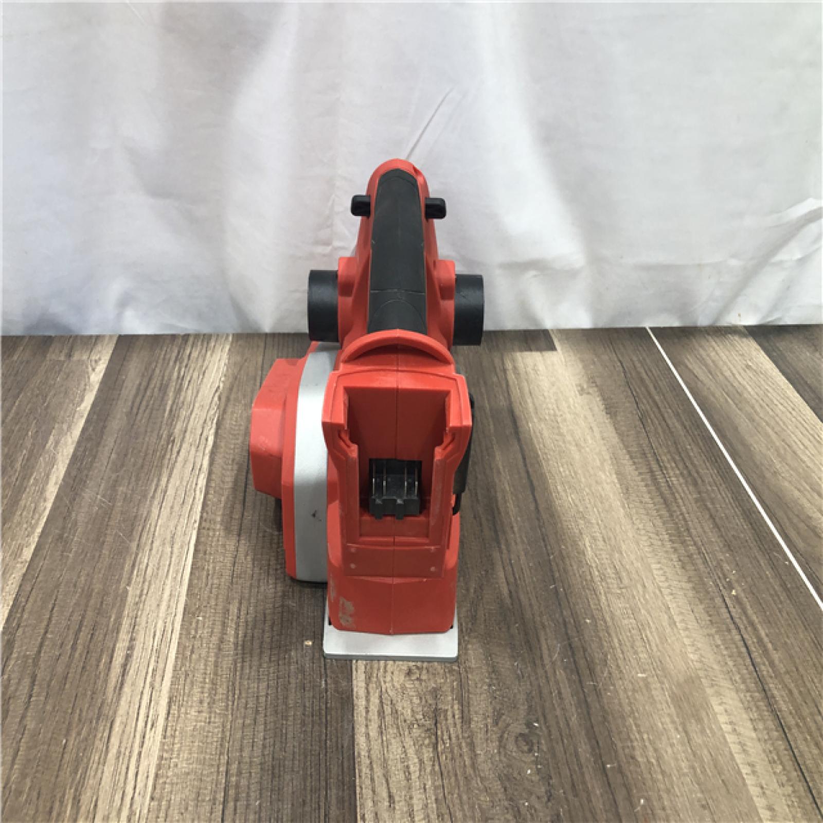 AS-IS Milwaukee M18 18V Lithium-Ion Cordless 3-1/4 in. Planer (Tool-Only)