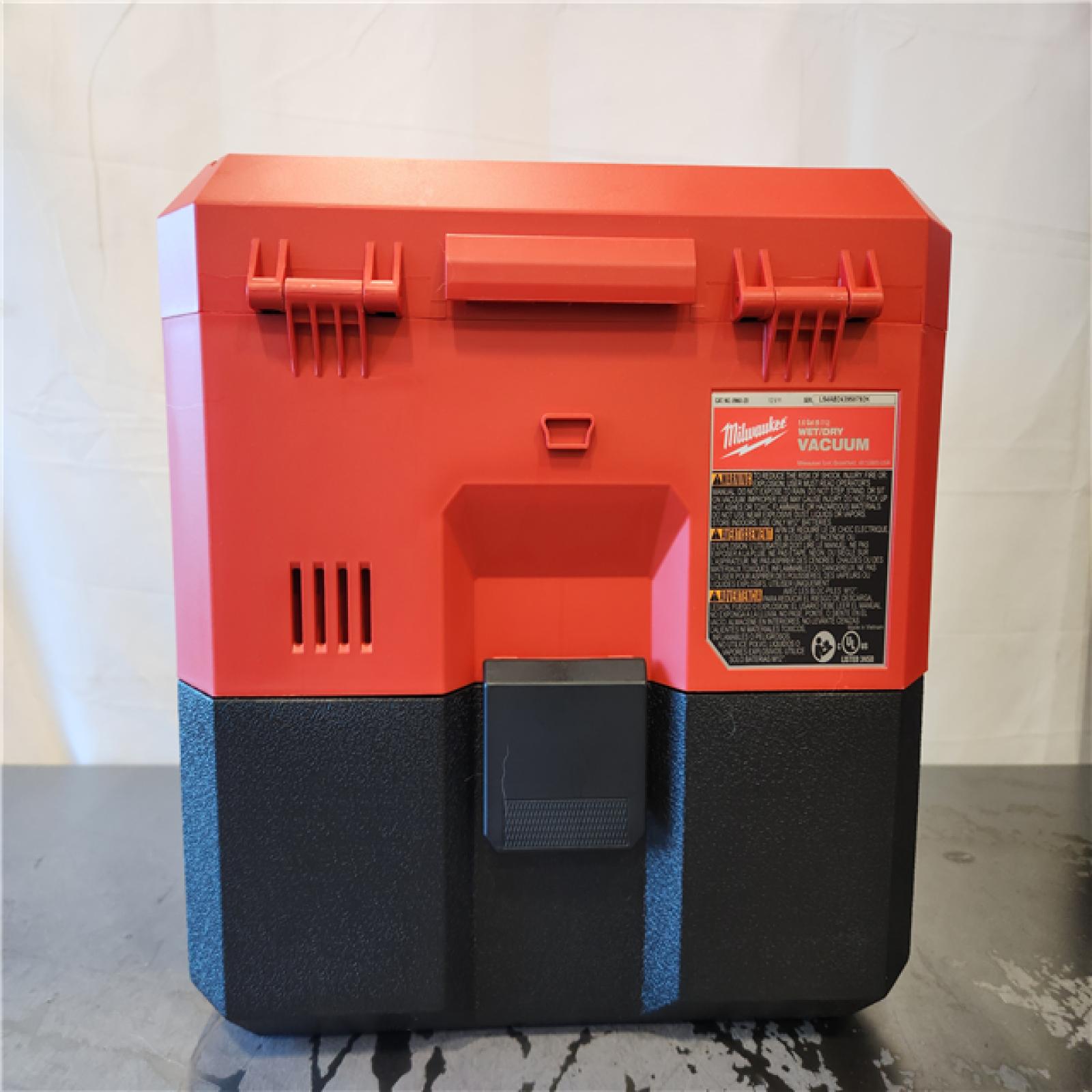 AS-IS- Milwaukee M12 Cordless Shop Vacuum - Tool Only