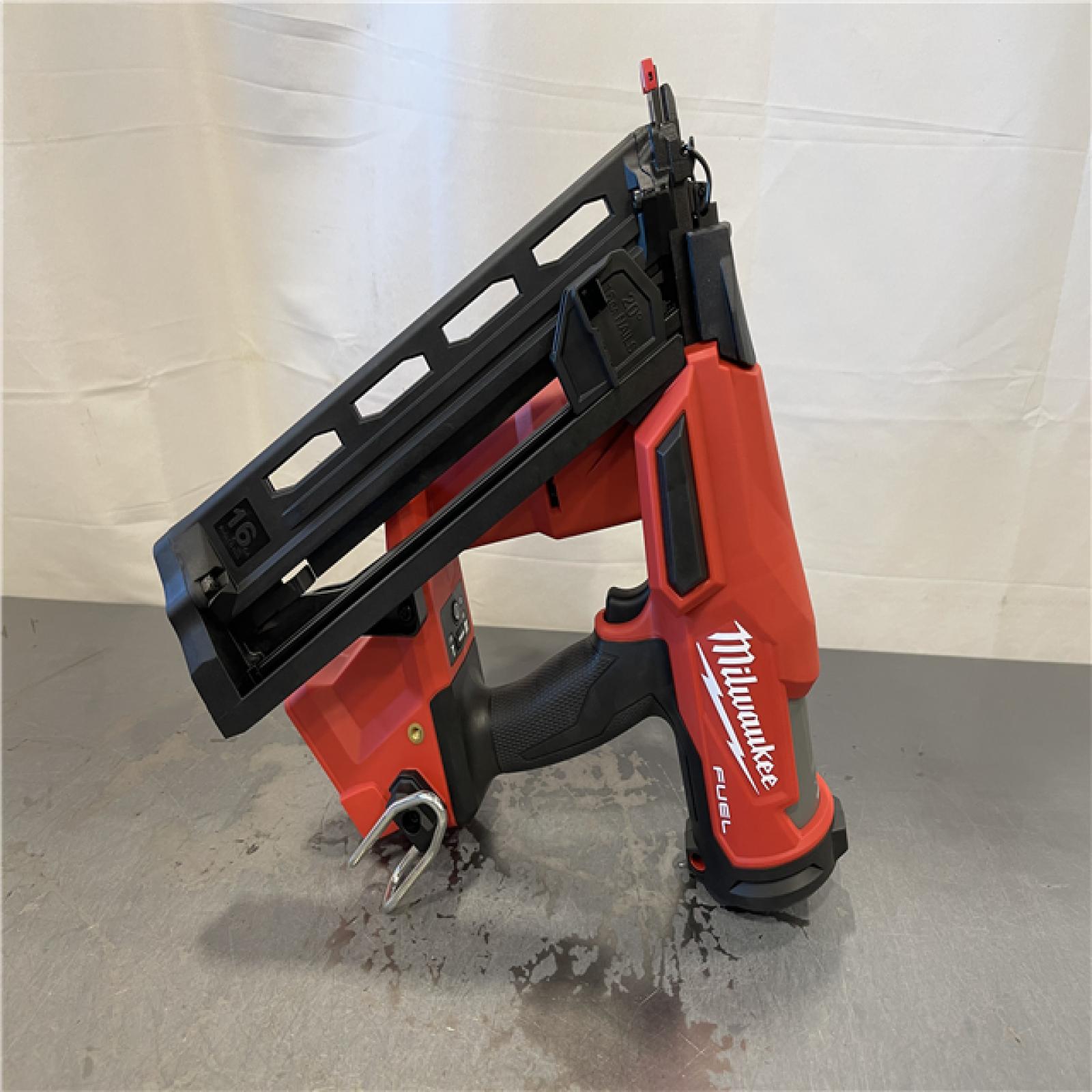 AS-IS - Milwaukee M18 FUEL 18-Volt Lithium-Ion Brushless Cordless Gen II 16-Gauge Angled Finish Nailer