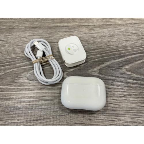 AS-IS Apple AirPods Pro 2 With MagSafe Charging Case (USB-C)