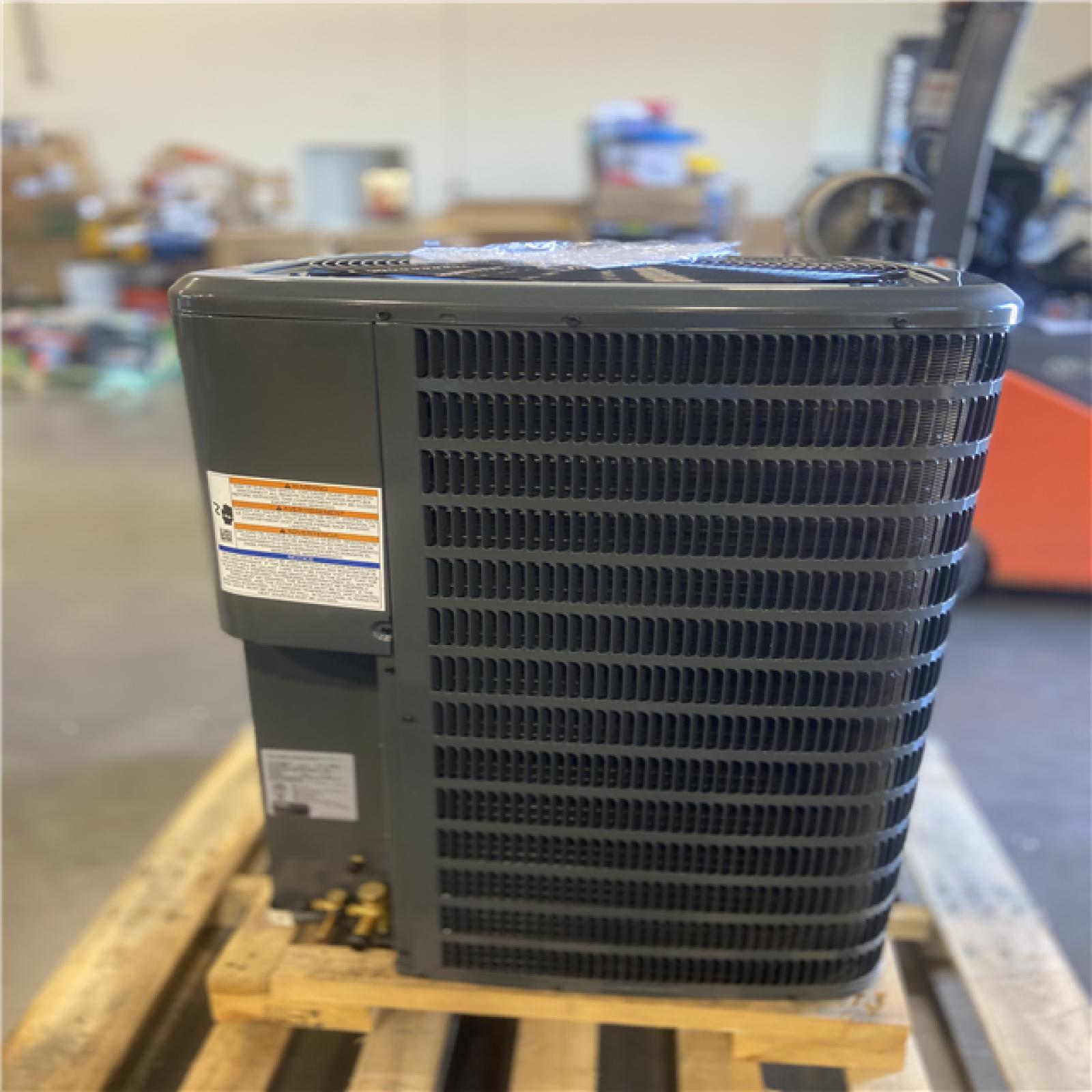 DALLAS LOCATION - Goodman 2.5 Ton 14.3 SEER2 Heat Pump Condenser