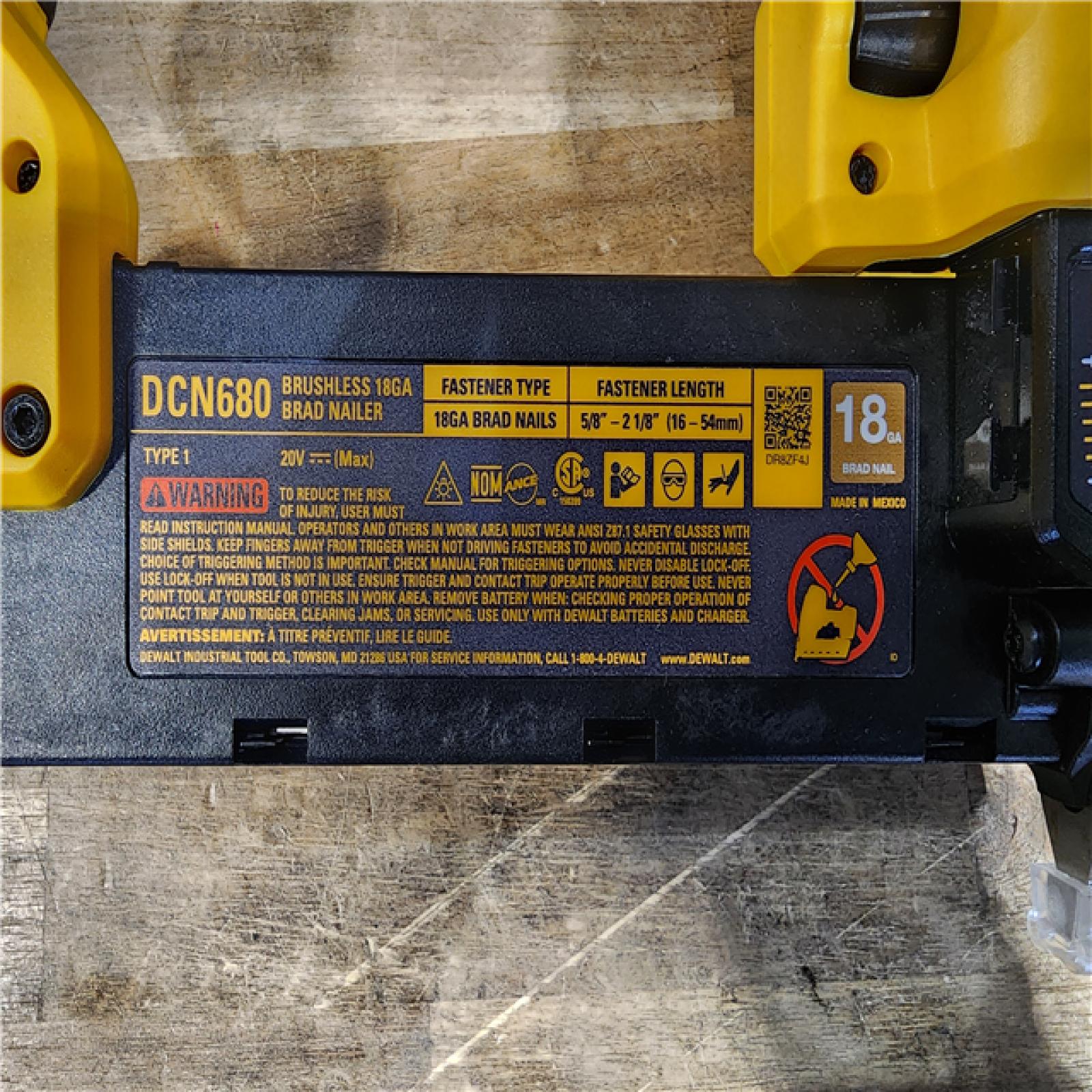 HOUSTON LOCATION - AS-IS DeWalt 20V MAX XR Lithium-Ion Cordless 18-Gauge Brad Nailer (Tool Only)