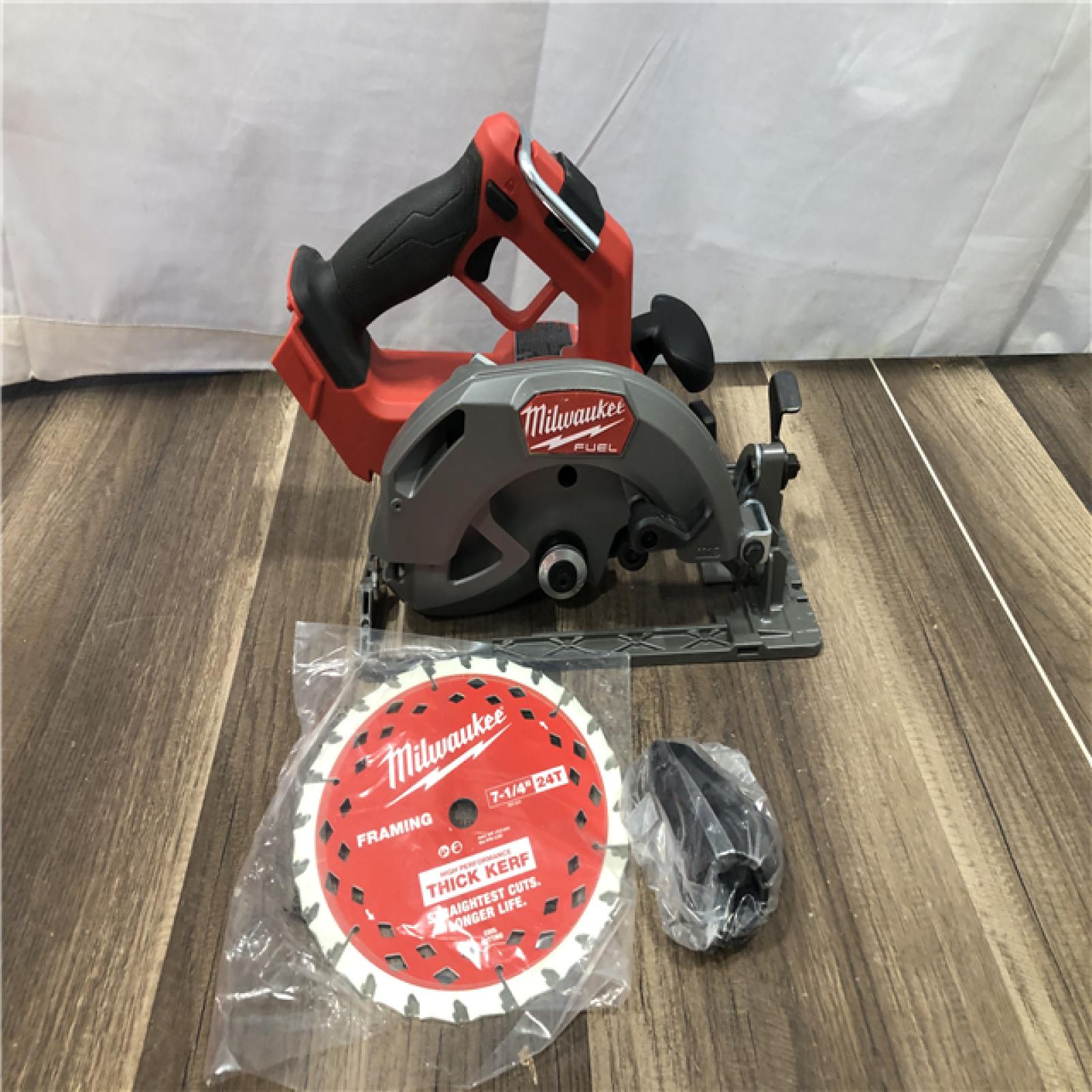 AS-IS Milwaukee FUEL 18V Lithium-Ion Brushless Cordless 7-1/4 in. Circular Saw (Tool-Only)