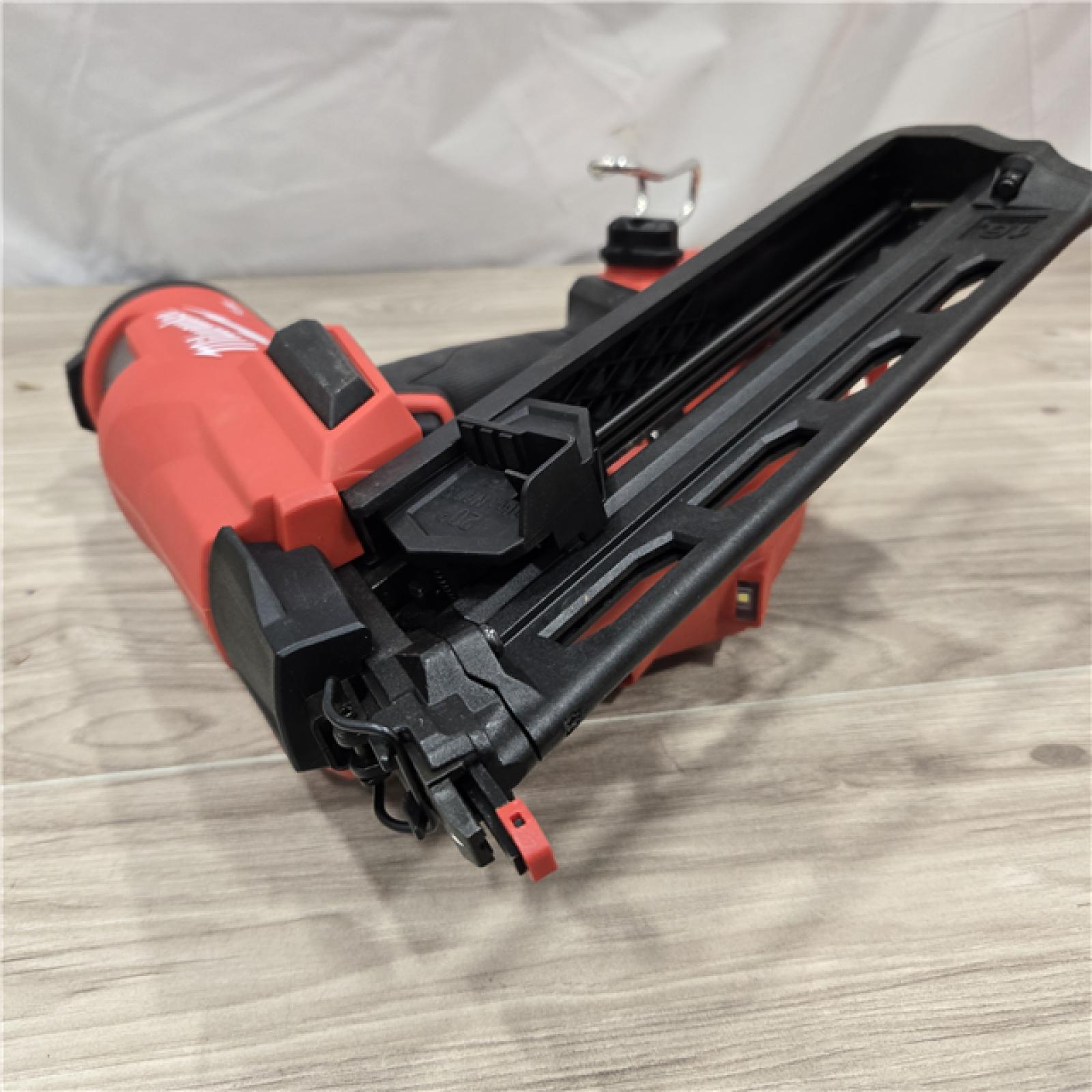 AS-IS Milwaukee 2841-20 18V Cordless Gen II 16 Gauge Angled Finish Nailer (Tool Only)