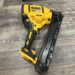 AS-IS DEWALT 20V MAX XR Lithium-Ion Cordless 2-1/2 in. 15-Gauge Finish Nailer Kit