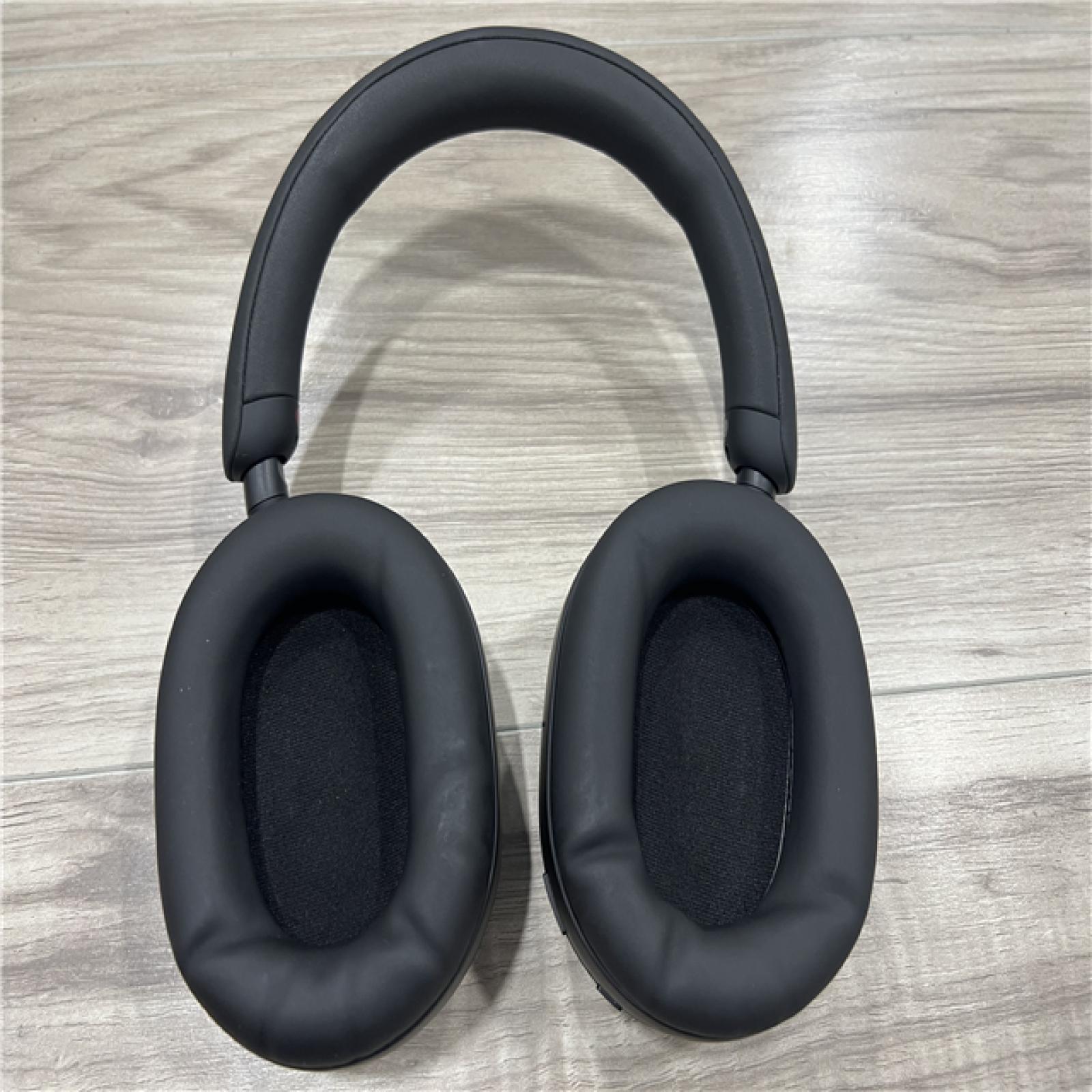 AS-IS Sony - WH-1000XM5 Wireless Noise Cancelling Over-the-Ear Headphones - Black