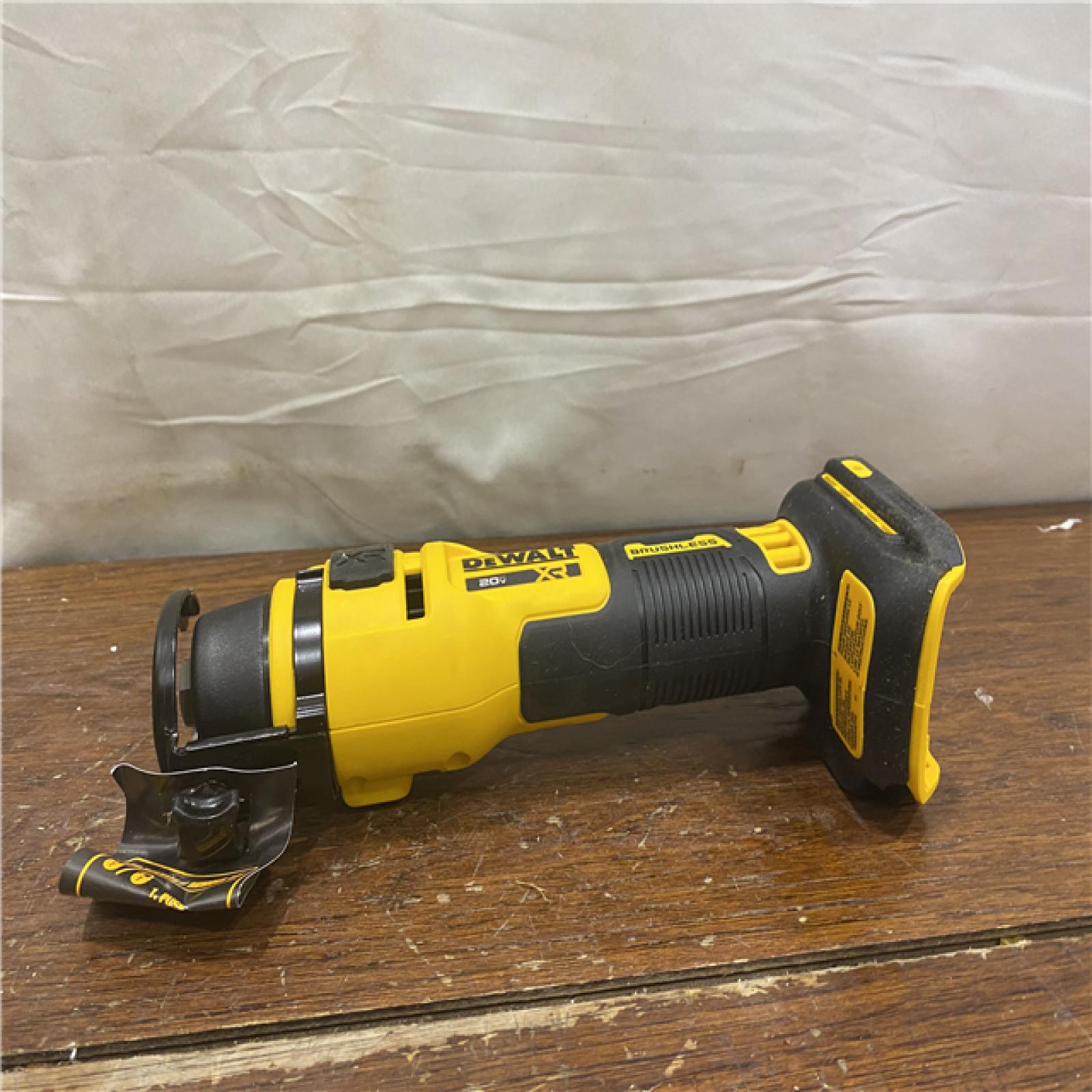 AS-IS DEWALT 20V MAX Cordless Cut Out Tool