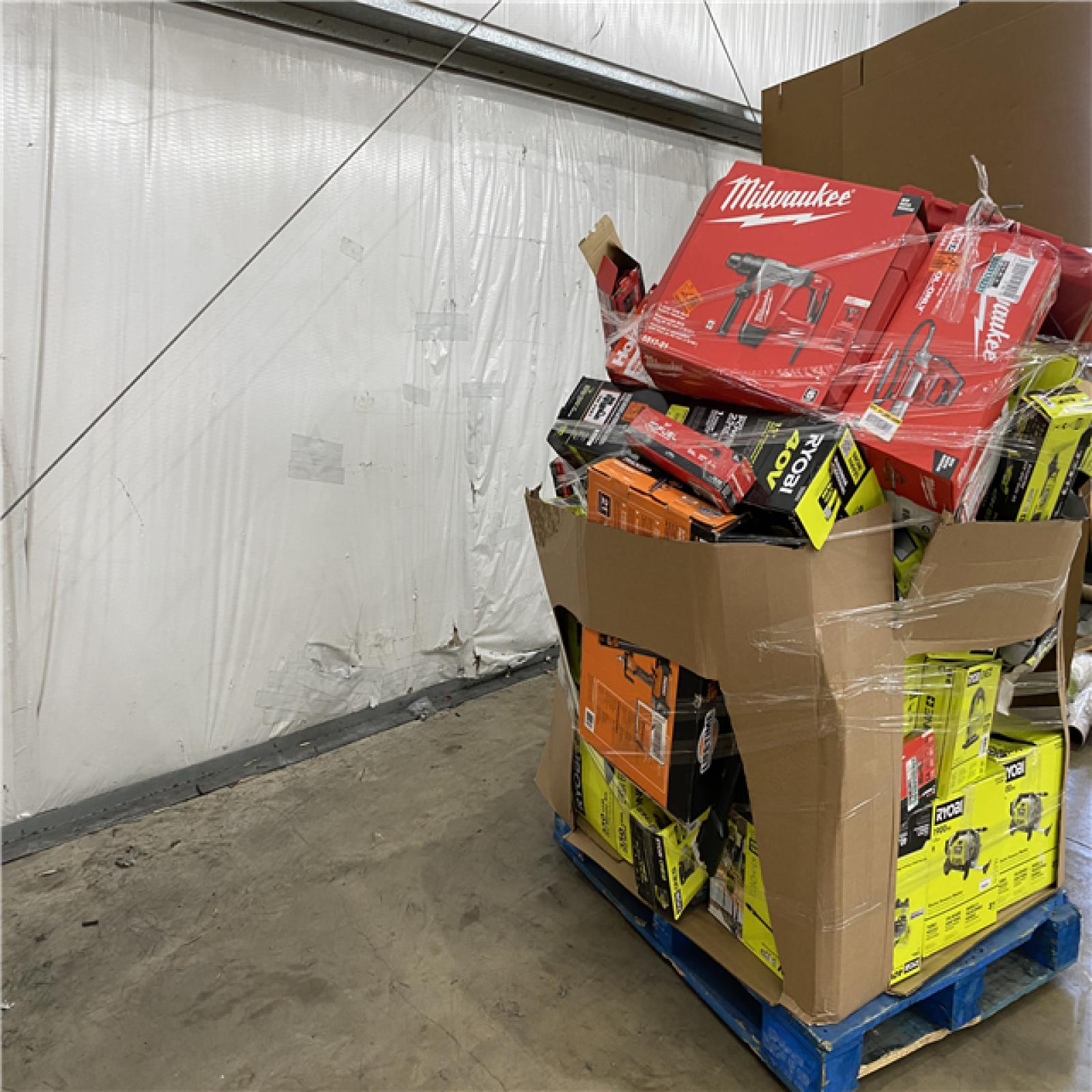 Houston Location AS IS - Tool Pallet