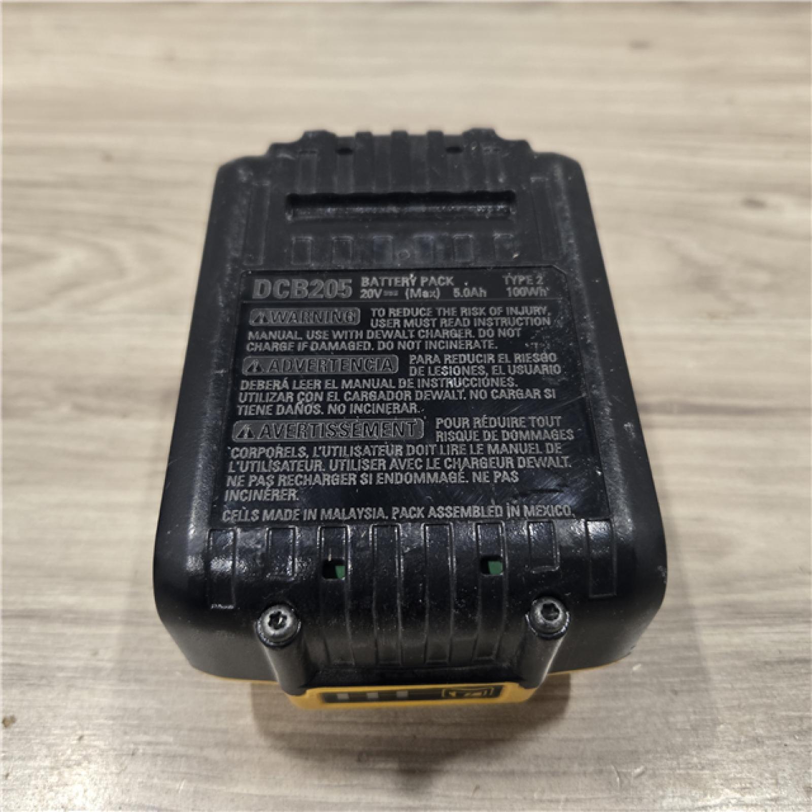 AS-IS DEWALT 20-Volt Maximum XR 5.0 Ah Battery Pack and Charger Kit