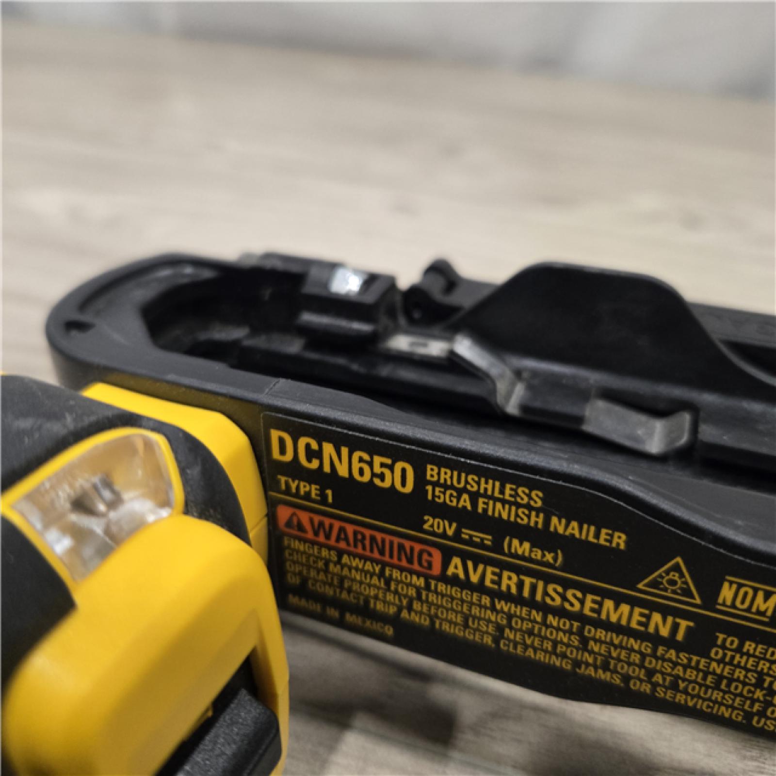 AS-IS DeWalt 20V MAX XR Cordless 18-Gauge Brad Nailer (Tool Only)