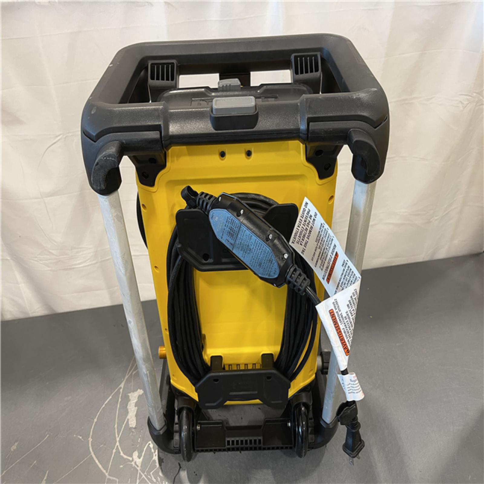 AS-IS - DEWALT 2100 PSI 1.2 GPM 13 Amp Cold Water Electric Pressure Washer