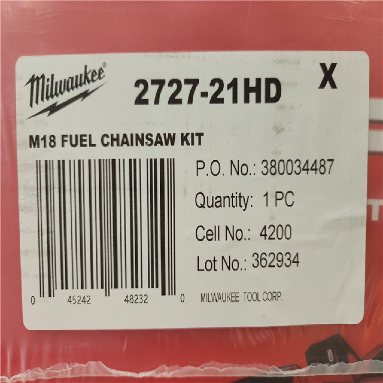 Phoenix NEW Milwaukee M18 FUEL 16 in. 18V Lithium-Ion Brushless Battery Chainsaw Kit with 12.0 Ah Battery and M18 Rapid Charger (SEALED)