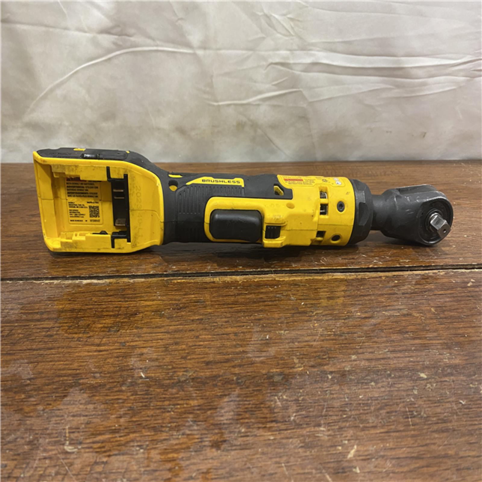 AS-IS ATOMIC 20V MAX Cordless 3/8 in. Ratchet (Tool Only)