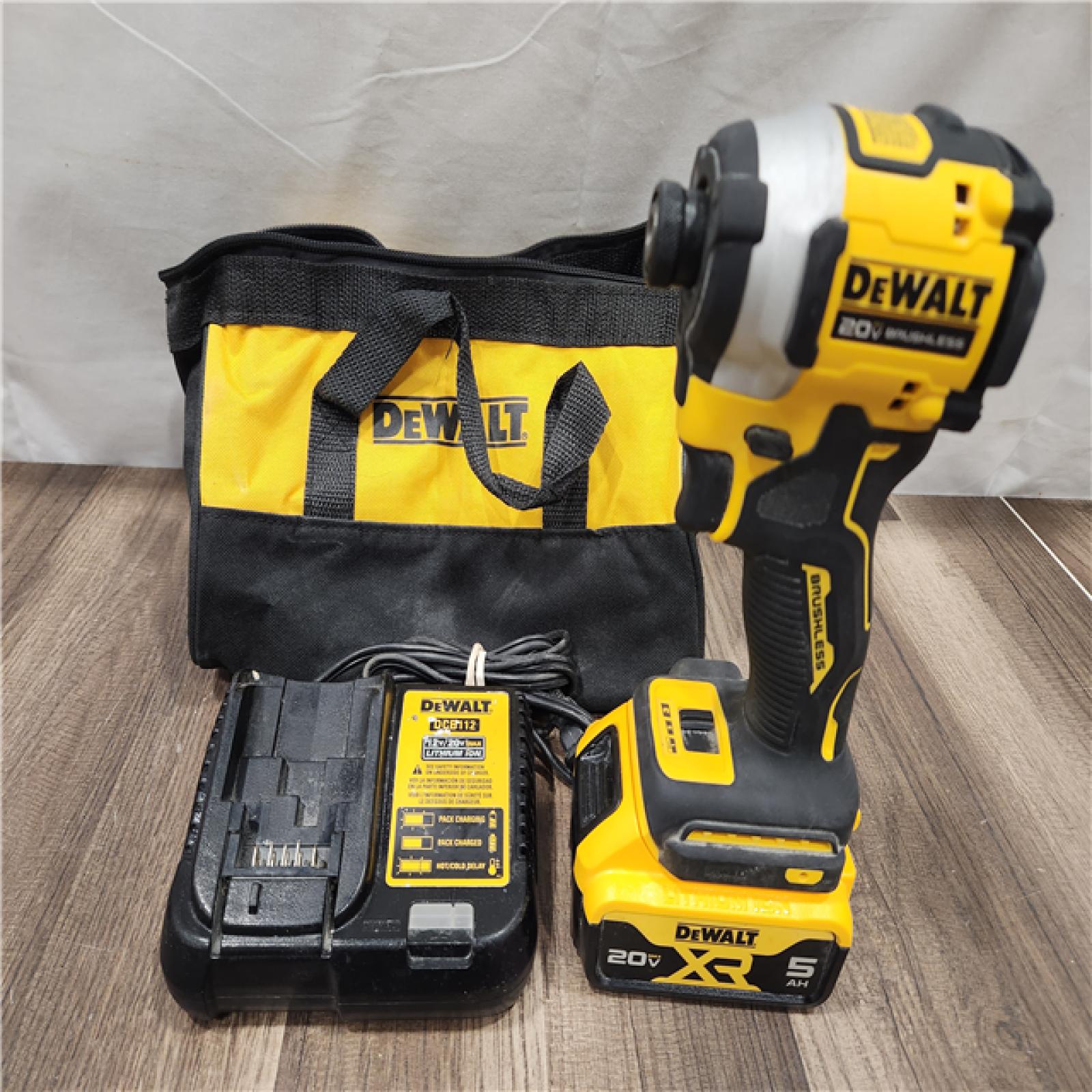 AS-IS- DeWalt 20V MAX ATOMIC 1/4 in. Cordless Brushless 3-Speed Impact Driver Kit (Battery & Charger)