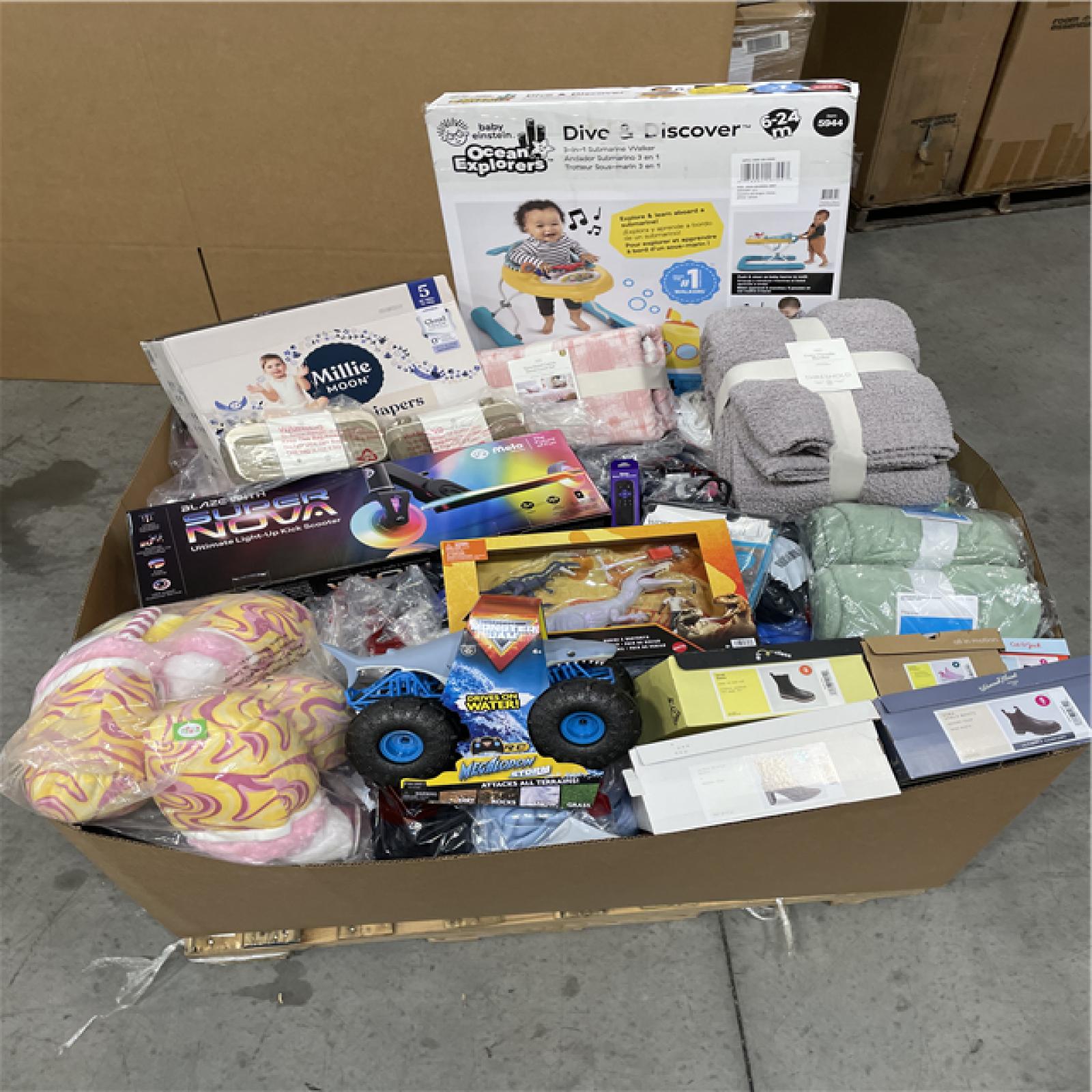 DALLAS LOCATION- NEW! BULLSEYE MIXED CLOTHING PALLET (300 UNITS)