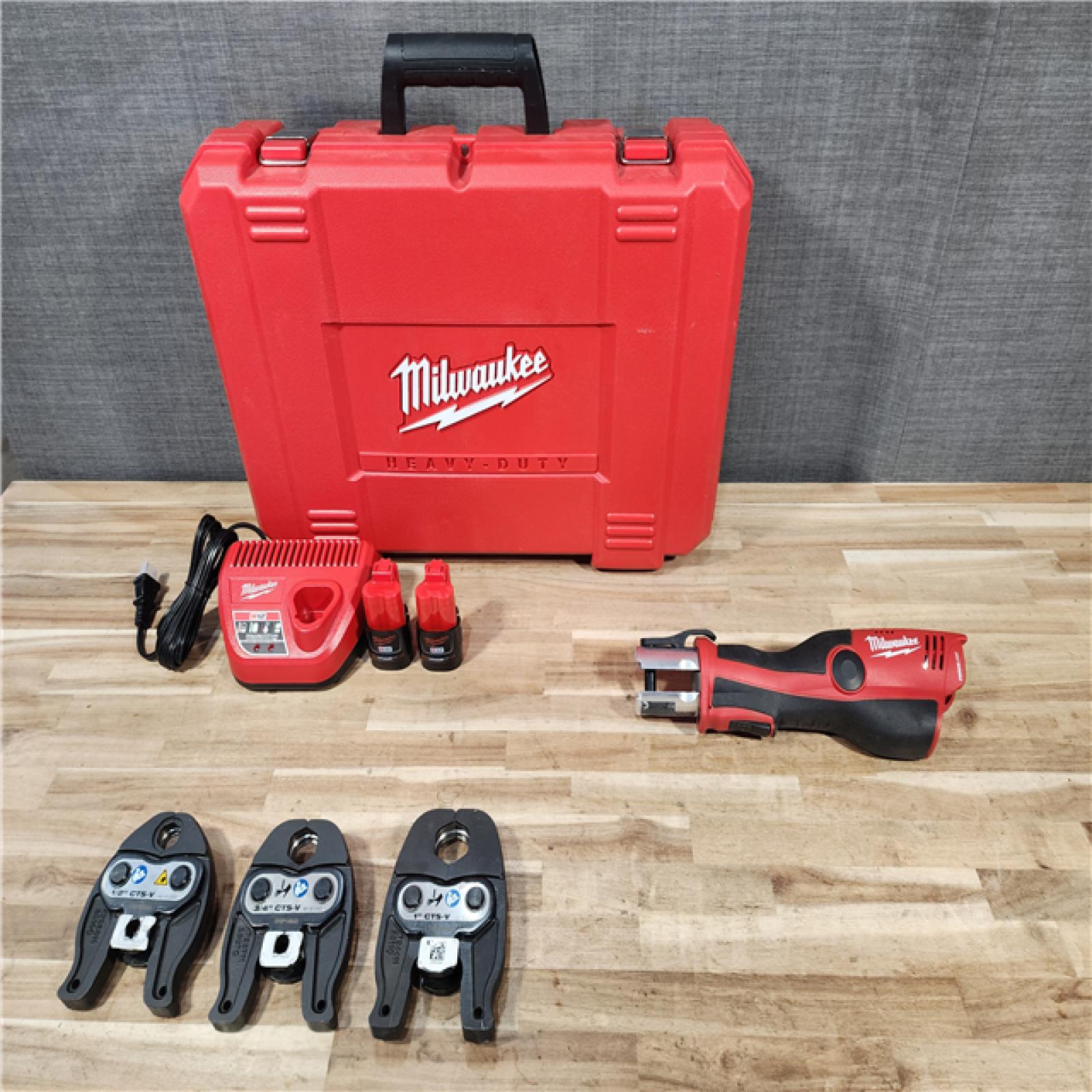 HOUSTON LOCATION - AS-IS Milwaukee 12-Volt Lithium-Ion Force Logic Cordless Press Tool Kit