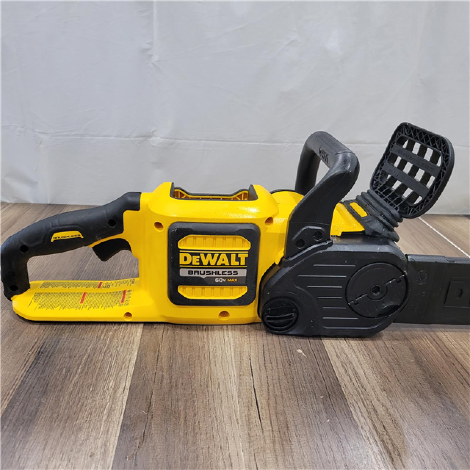 AS-IS DEWALT  FLEXVOLT 60V MAX 16in. Brushless Cordless Battery Powered Chainsaw Kit with (1) FLEXVOLT 2 Ah Battery & Charger