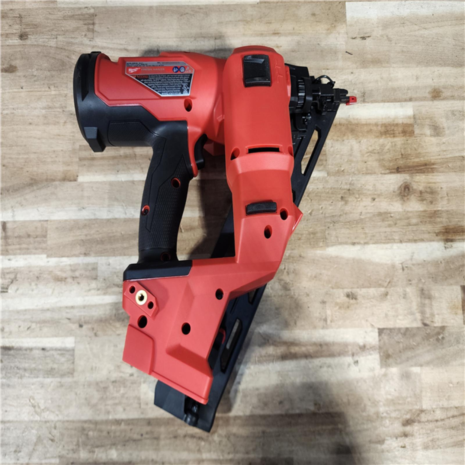 HOUSTON LOCATION - AS-IS (APPEARS LIKE NEW) Milwaukee  FUEL 18-Volt Lithium-Ion Brushless Cordless Gen II 15-Gauge Angled Finish Nailer (Tool-Only)