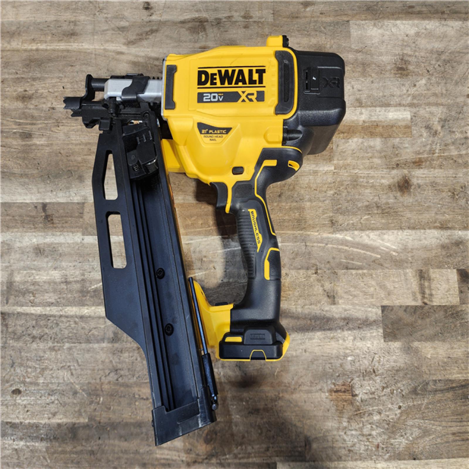 HOUSTON LOCATION - AS-IS DEWALT 20-Volt 21° Cordless Framing Nailer (Tool-Only)