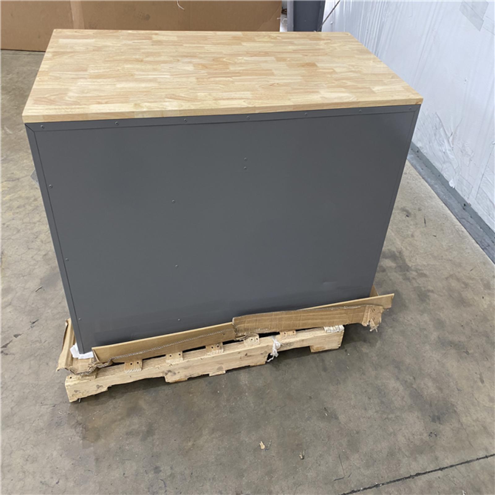 Houston Location AS IS - Husky Work Bench